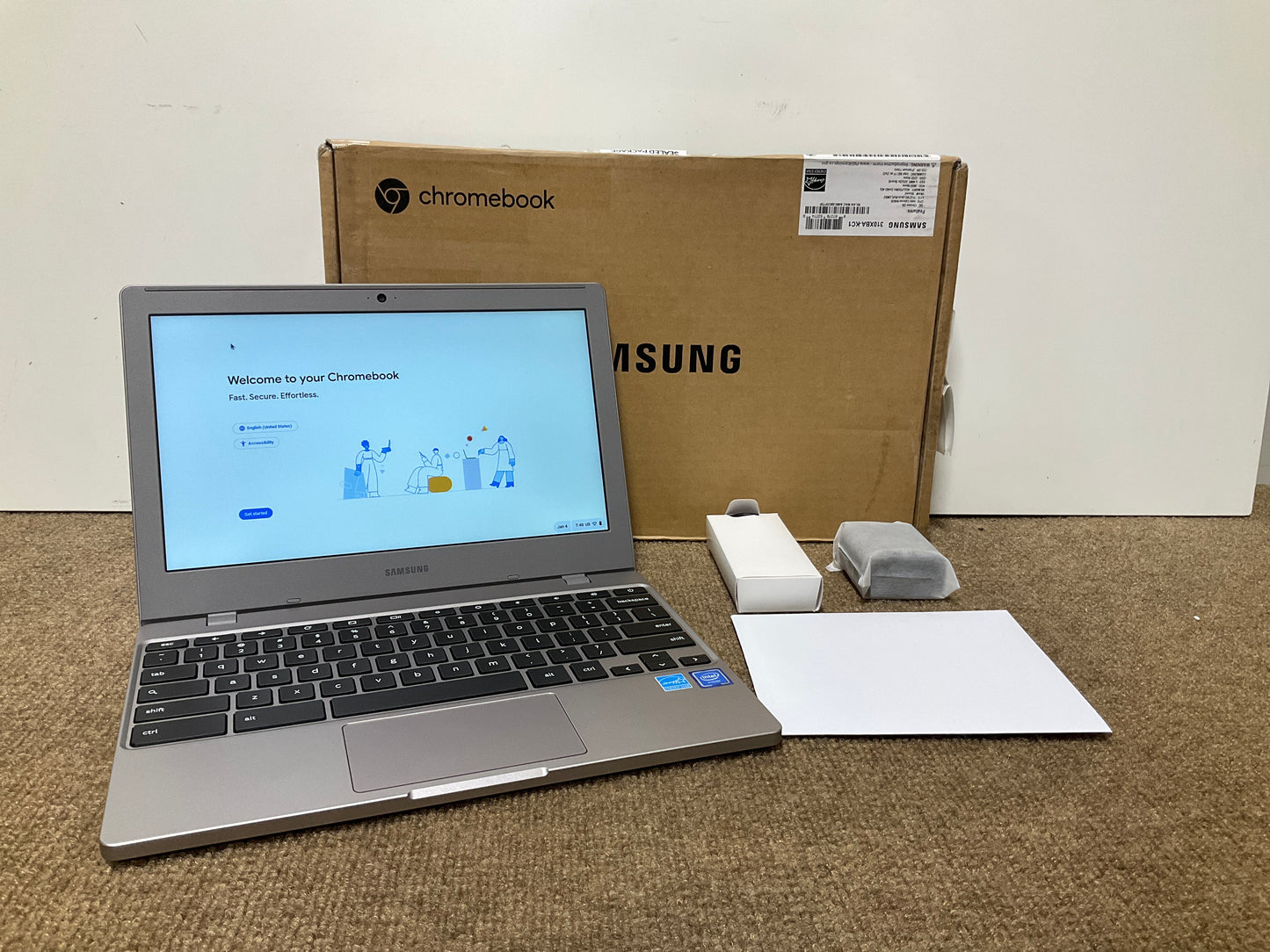 Samsung-Chromebook-4-N4020-4GB-32GB-BT4-WiFiAC-11-6W--satin-gray-