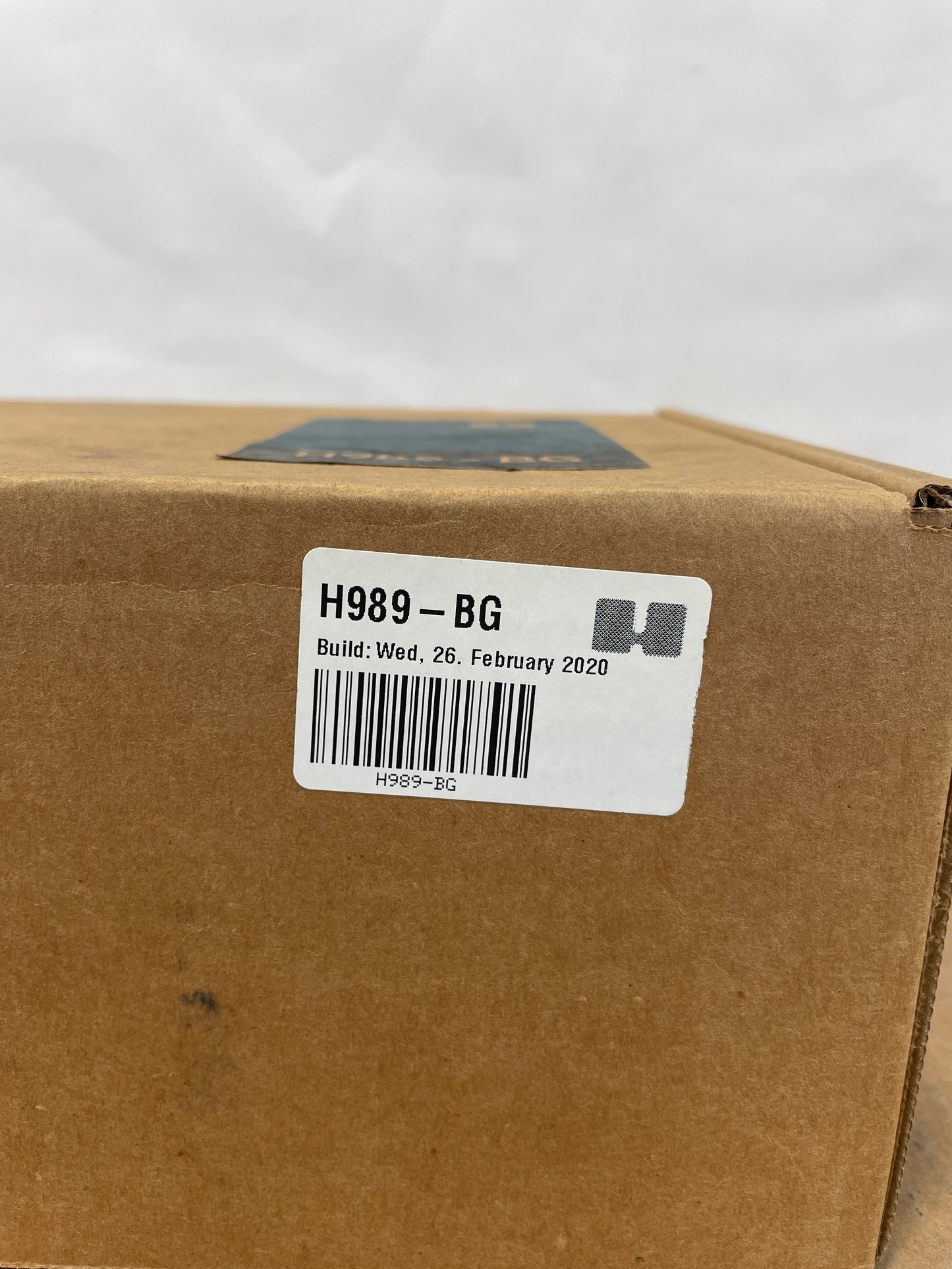 Heckler-Design-Zoom-Room-Console--Lenovo-