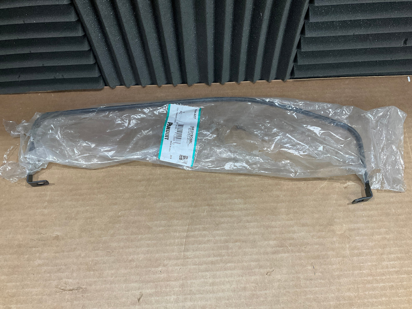 Panduit-Strain-Relief-Bar