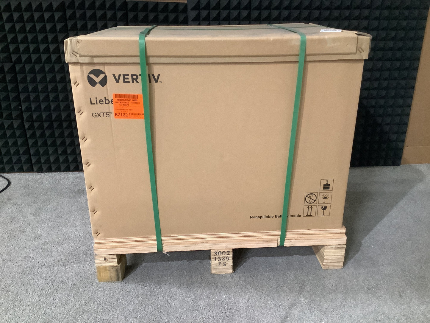 Vertiv-Liebert-GXT5-4900VA--208v-