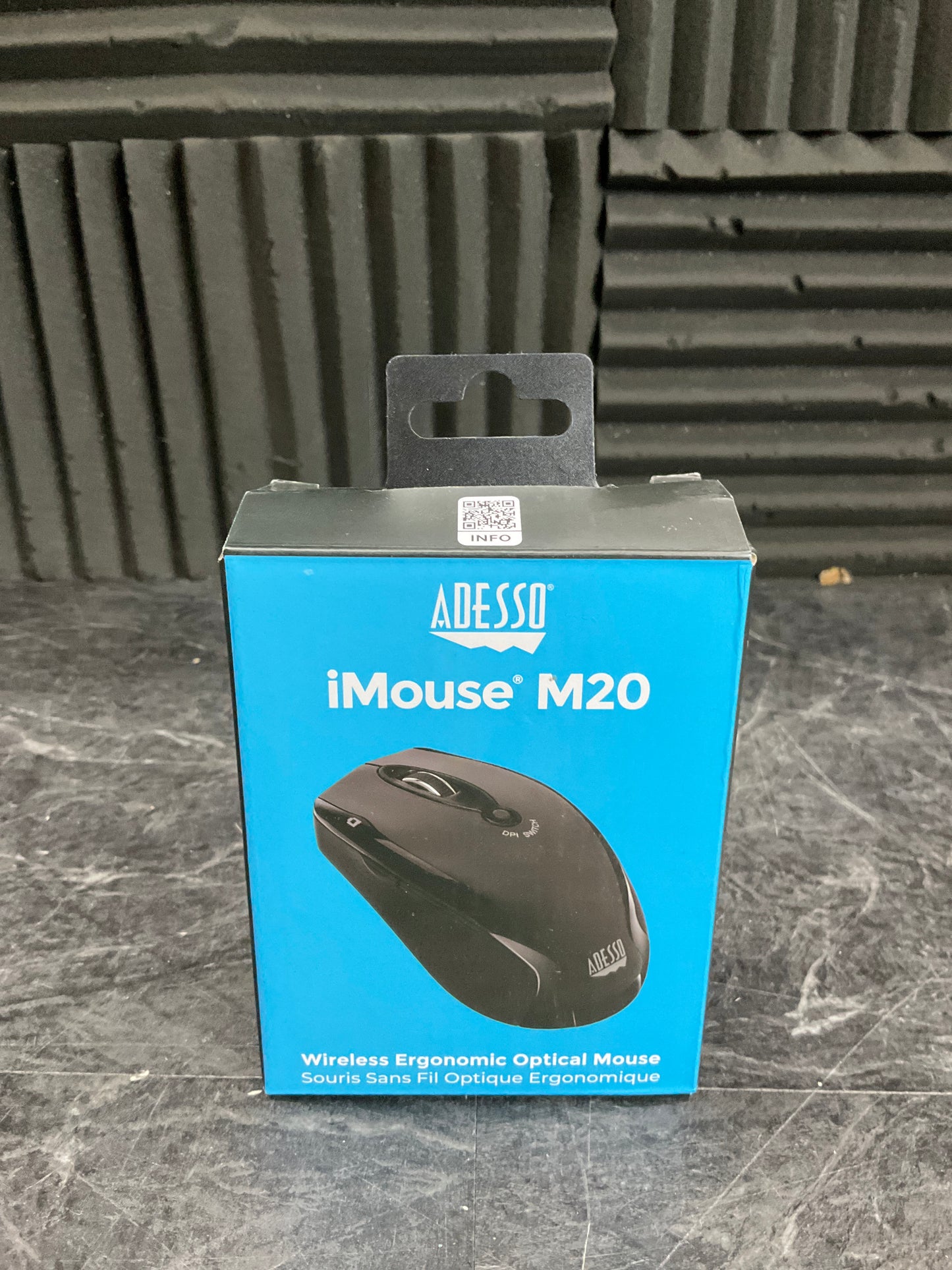 Adesso-IMouse-M20B-Wireless-Ergonomic-Optical-Mouse--black-