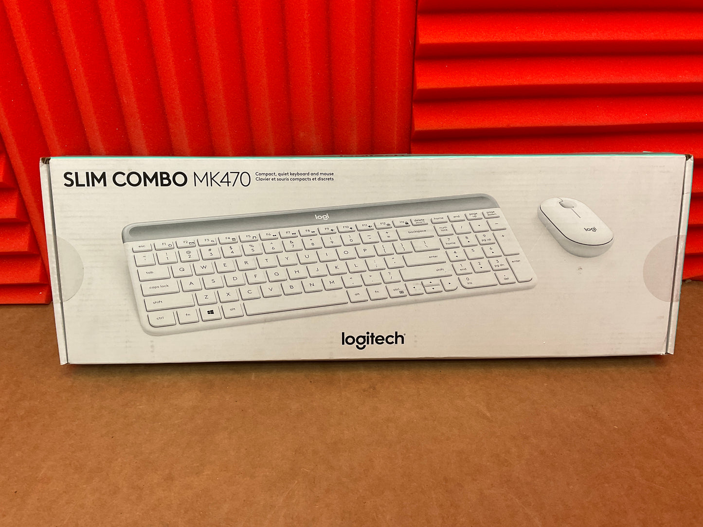 Logitech-MK470-Slim-Wireless-Keyboard-&-Mouse