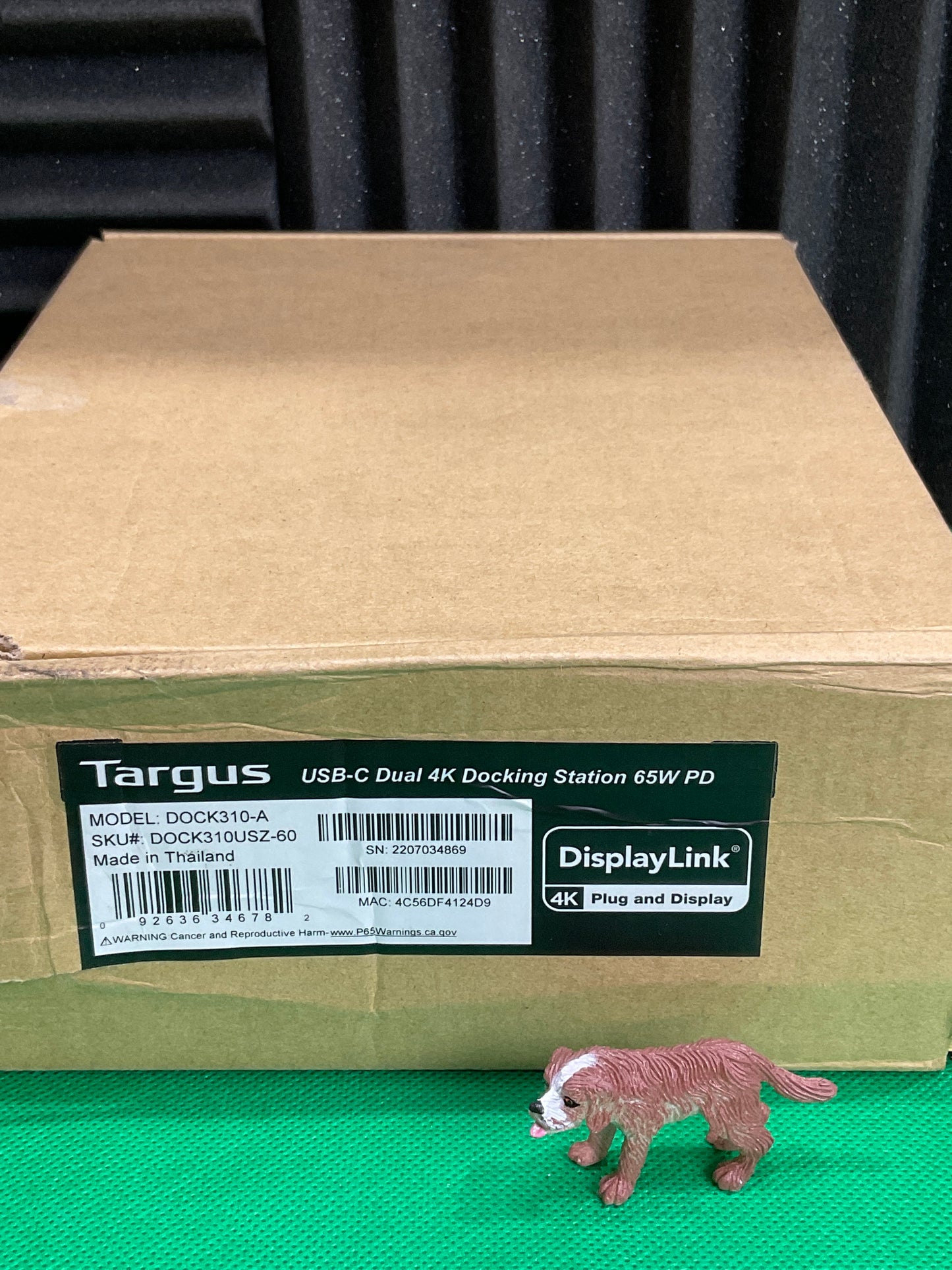 Targus-Universal-USB-C-Docking-Station--65-watt-