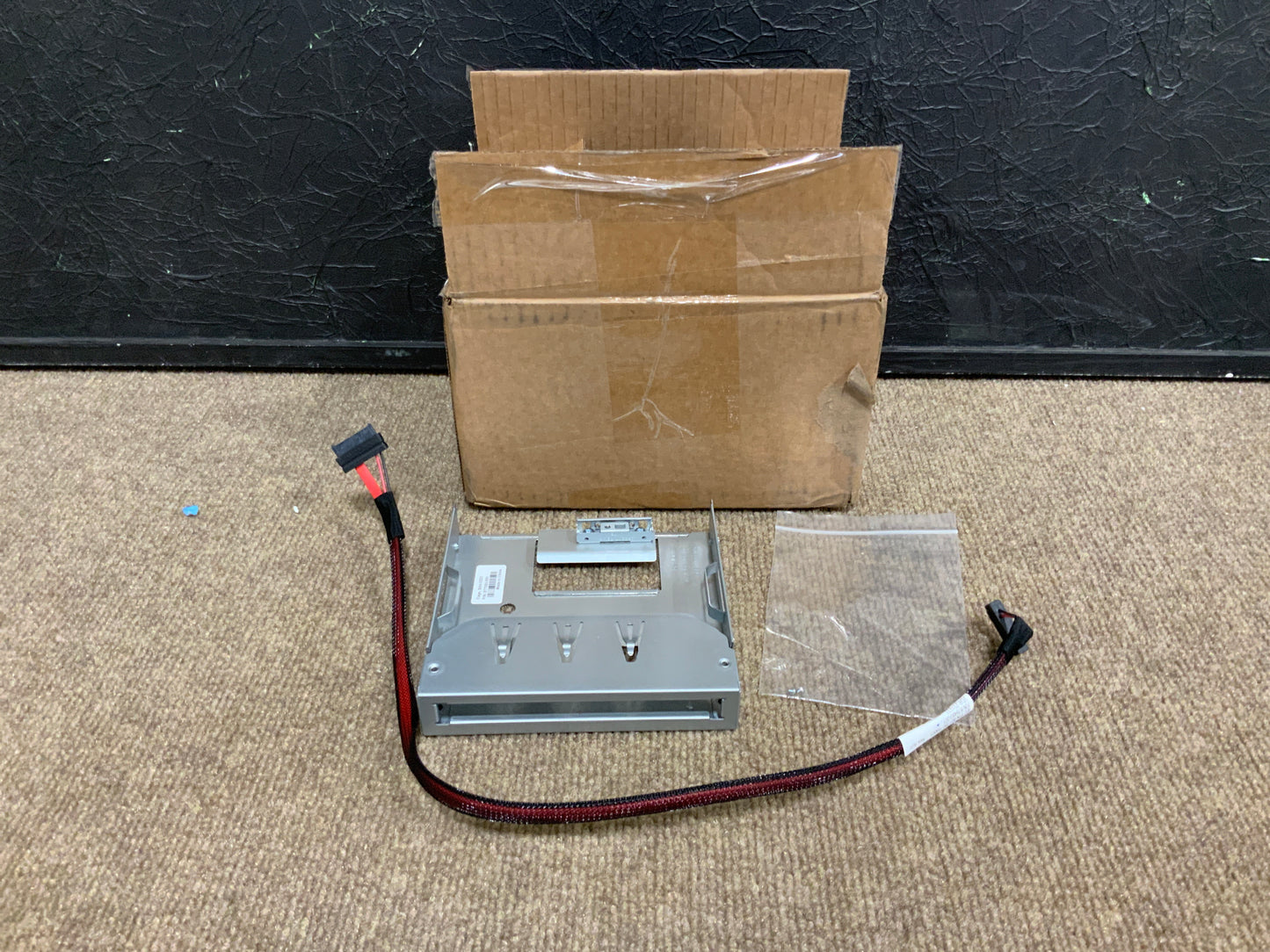 HPE-Slimline-Optical-Drive-Bay-Cable-Kit--ProLiant-ML350-Gen10-