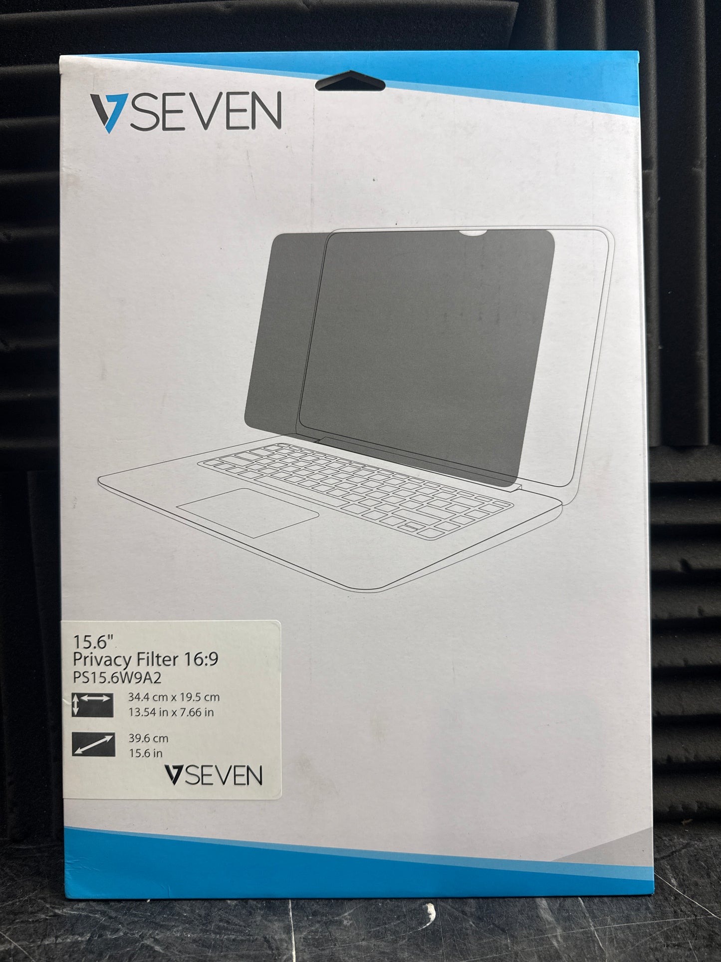 V7-LCD-Privacy-Filter--15-6-inch-Widescreen-