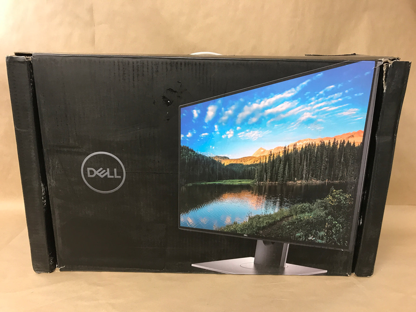 Dell-UltraSharp-U2718Q-27--LED-LCD-IPS-Monitor--4K-