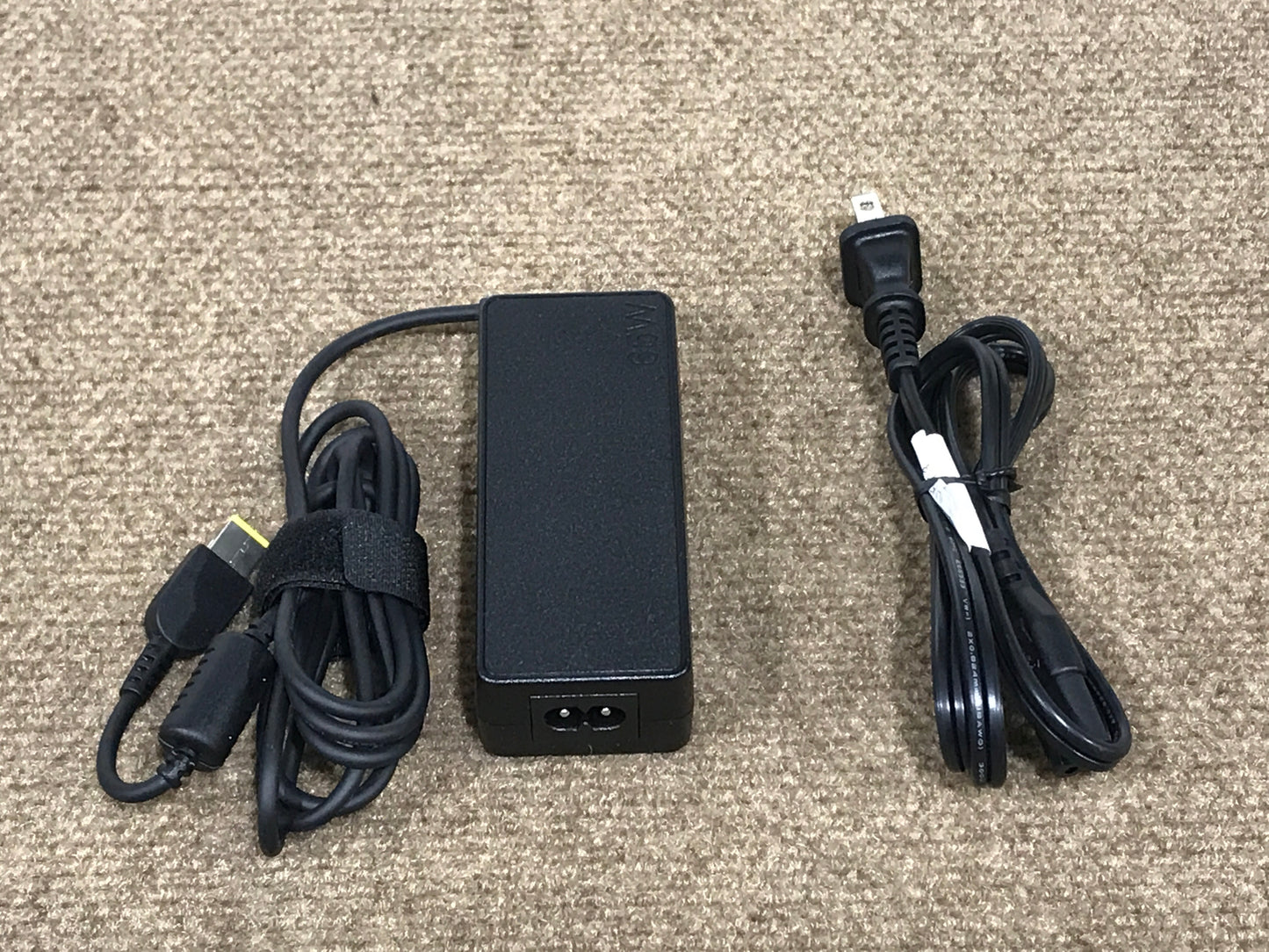 Lenovo-ThinkPad-AC-Adapter--T470-P51s-T560-X270-