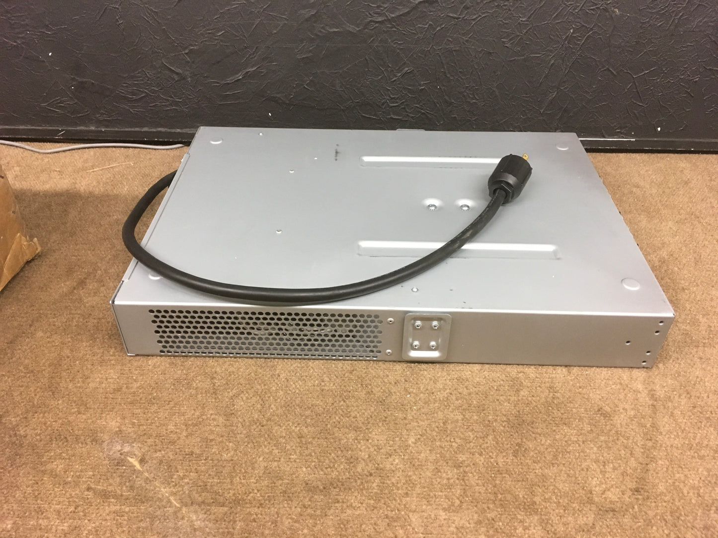 APC-SmartUPS-Step-Down-Transformer--208v-to-120v-