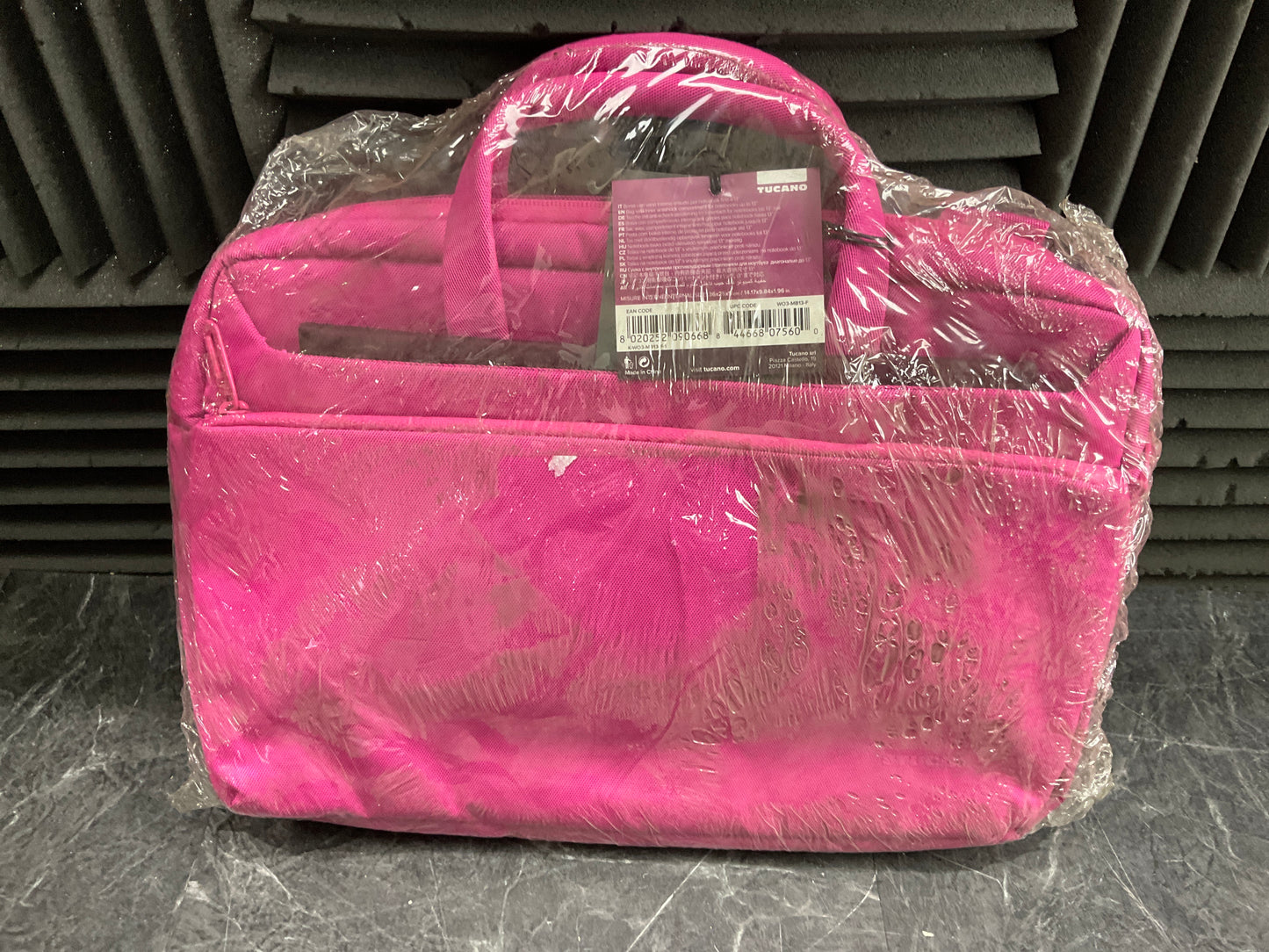 Tucano-Work-Out-3-Slim-Bag--Apple-MacBook-Pro-13----fuchsia-