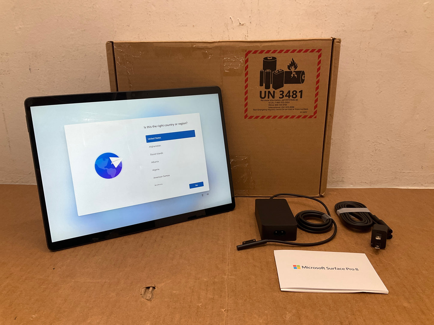 Microsoft-Surface-Pro-8-i5-1145G7-8GB-512GB-13T-W11P--graphite-