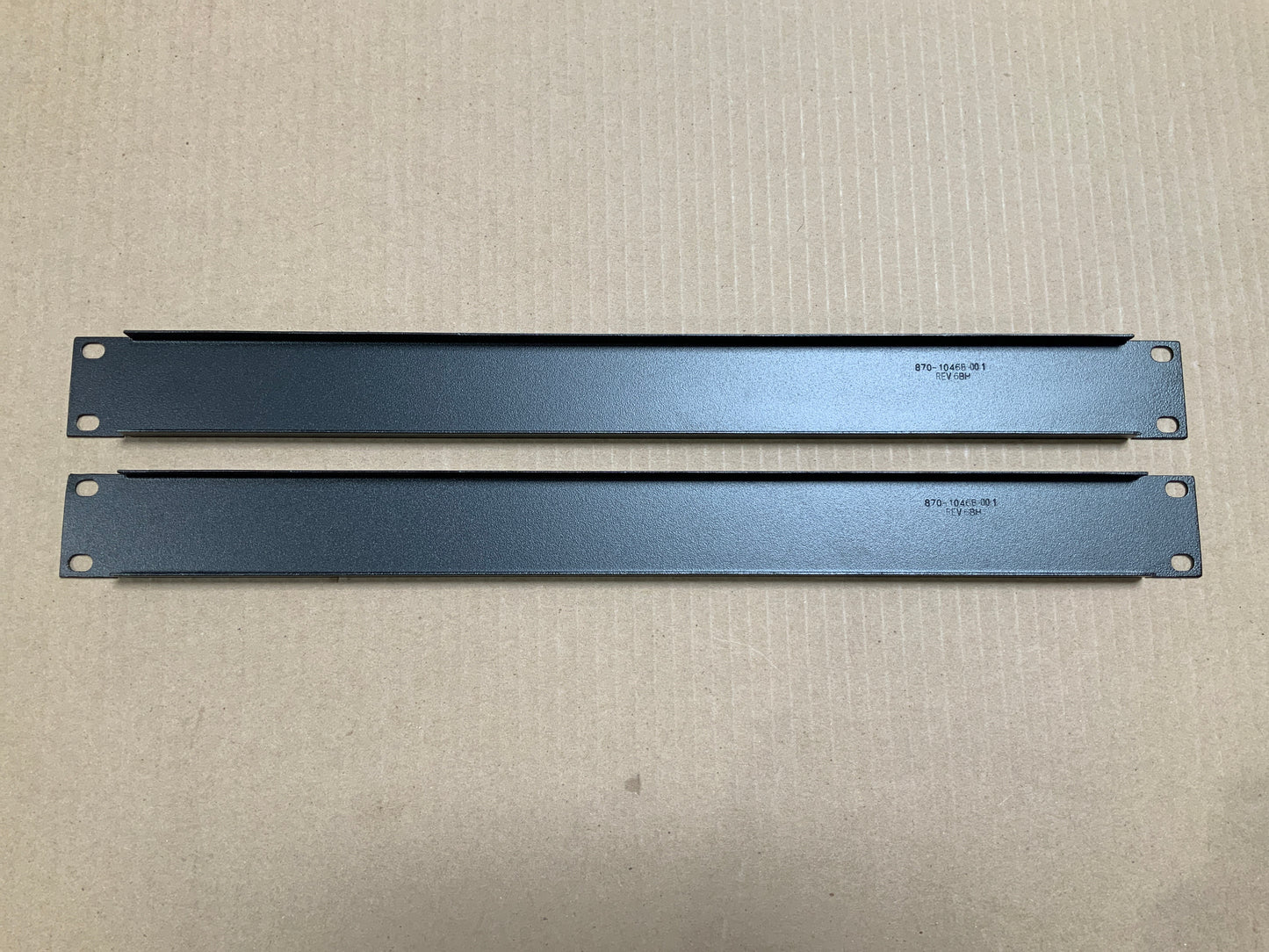 APC-NetShelter-Blanking-Panel-Kit