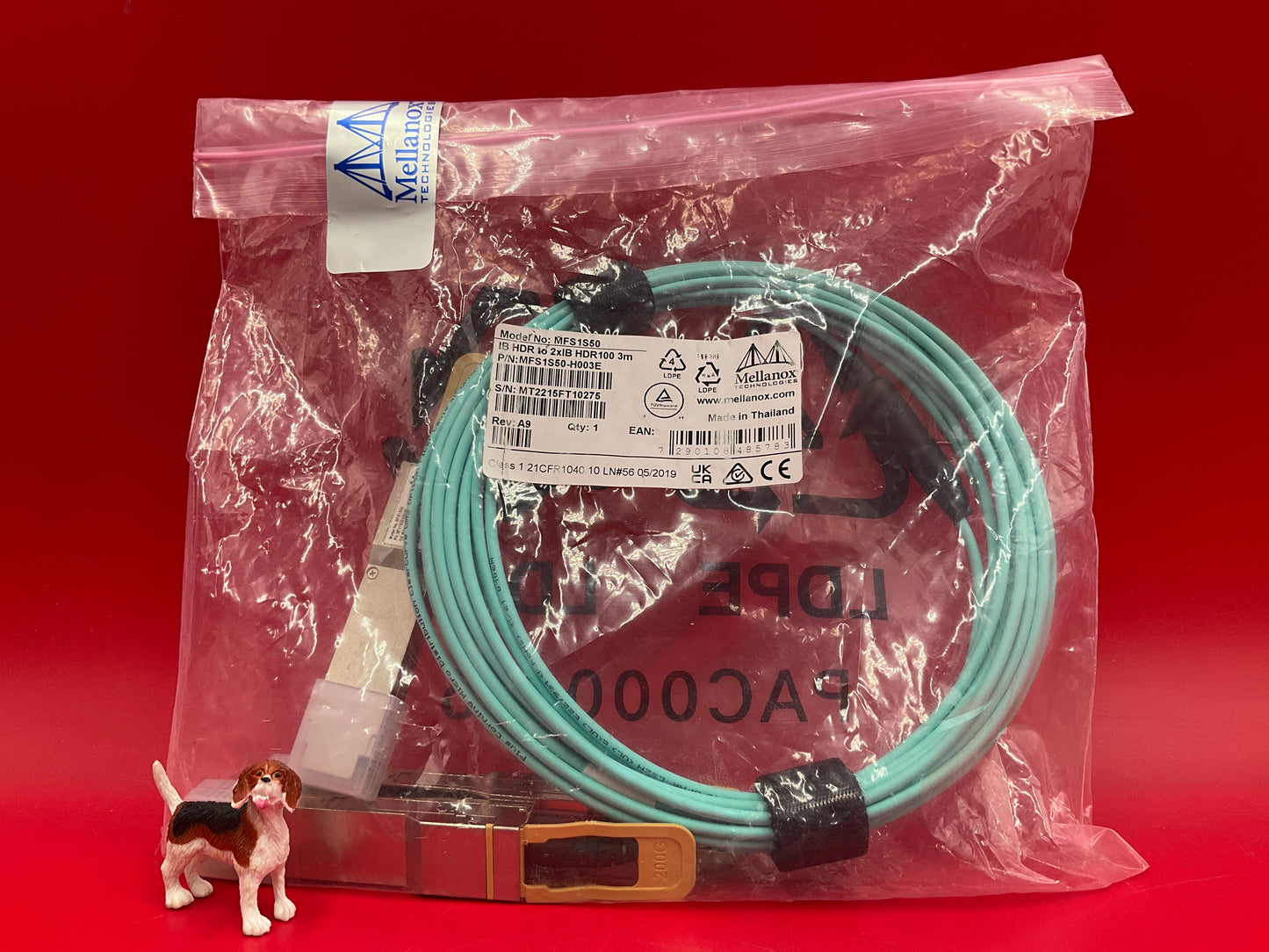 Mellanox-LinkX-200-Gigabit-QSFP56-to-2xQSFP56-Cable--3-meters-