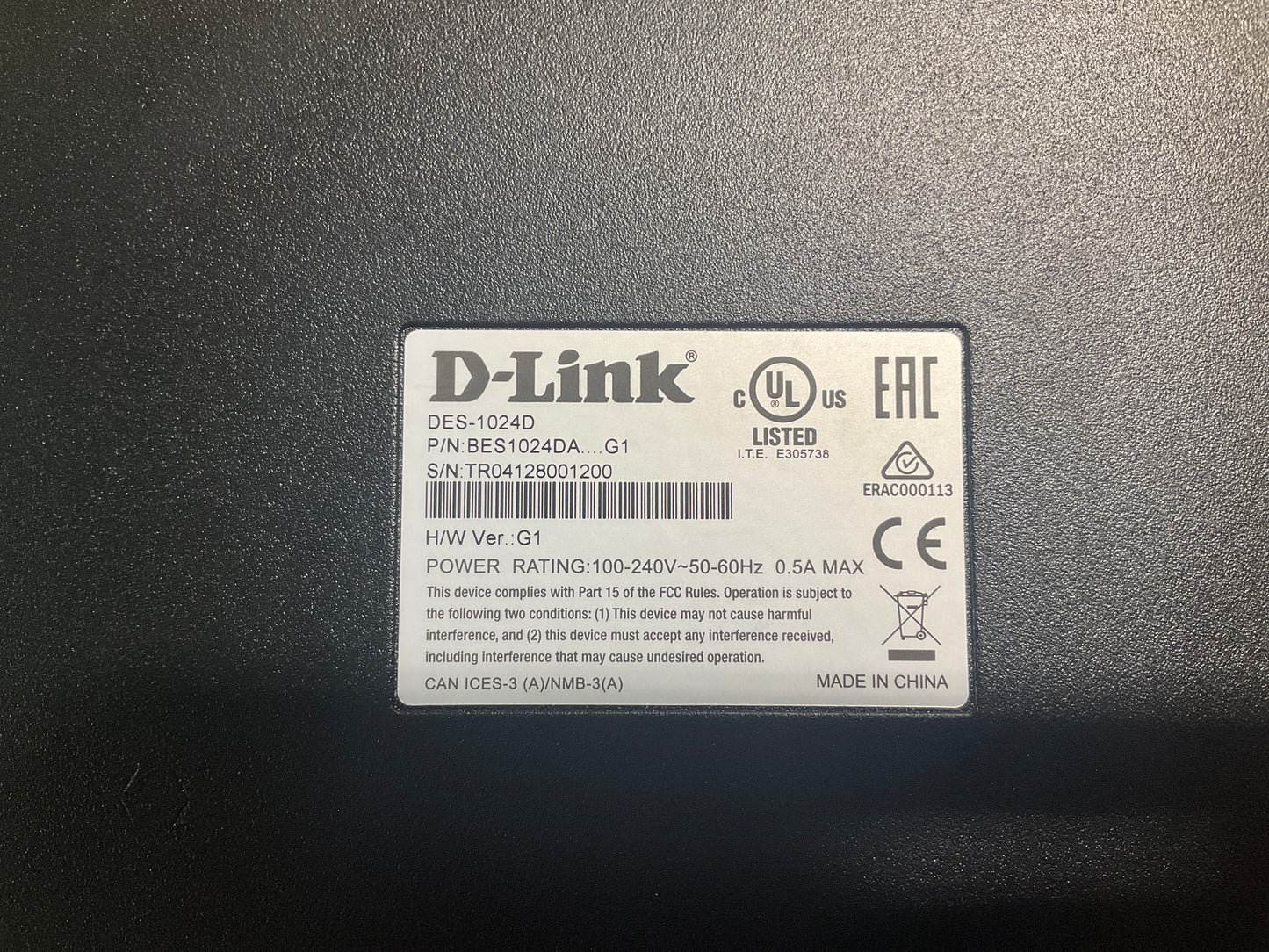 D-Link-24-port-10-100-Switch