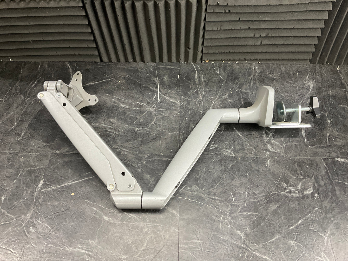 SINGLE-MONITOR-SPRING-DESK-MOUNT-MI-1771-