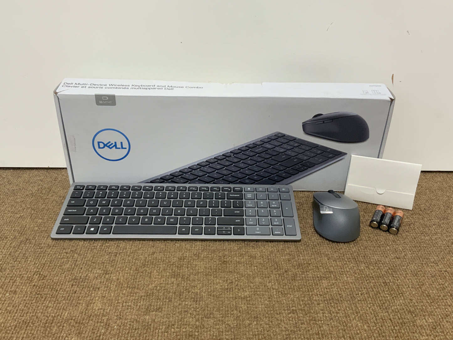 Dell-KM7120W-Wireless-Keyboard-and-Mouse