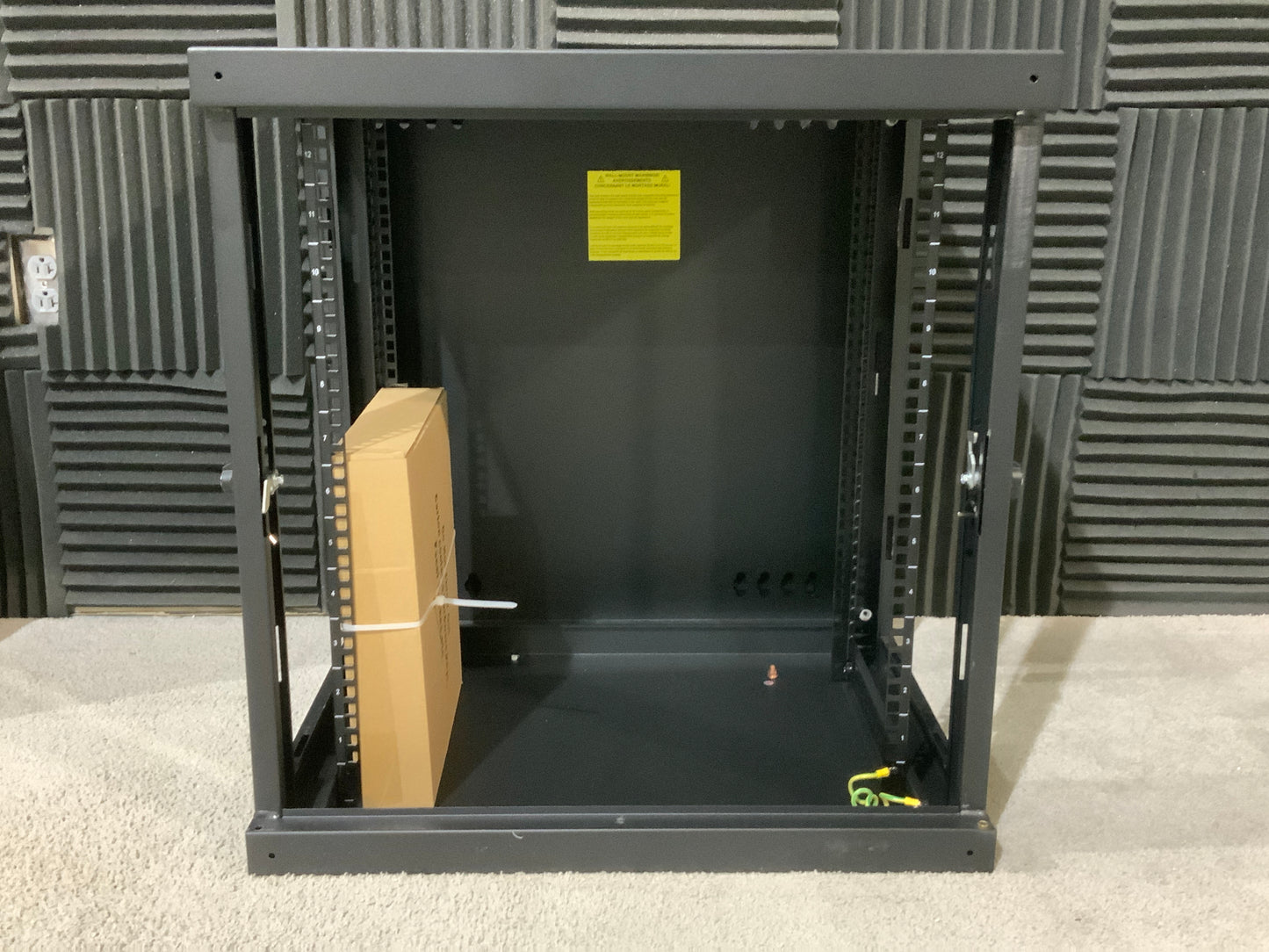 Tripp-Lite-SmartRack-Wall-Mount-Server-Rack--12U-