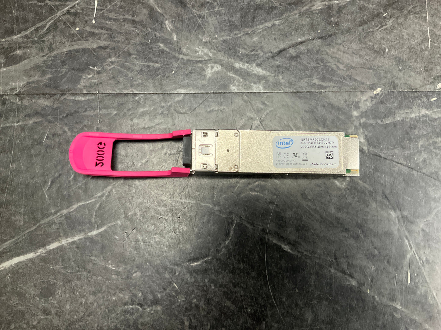 Intel-Optical-Transceiver--200G-