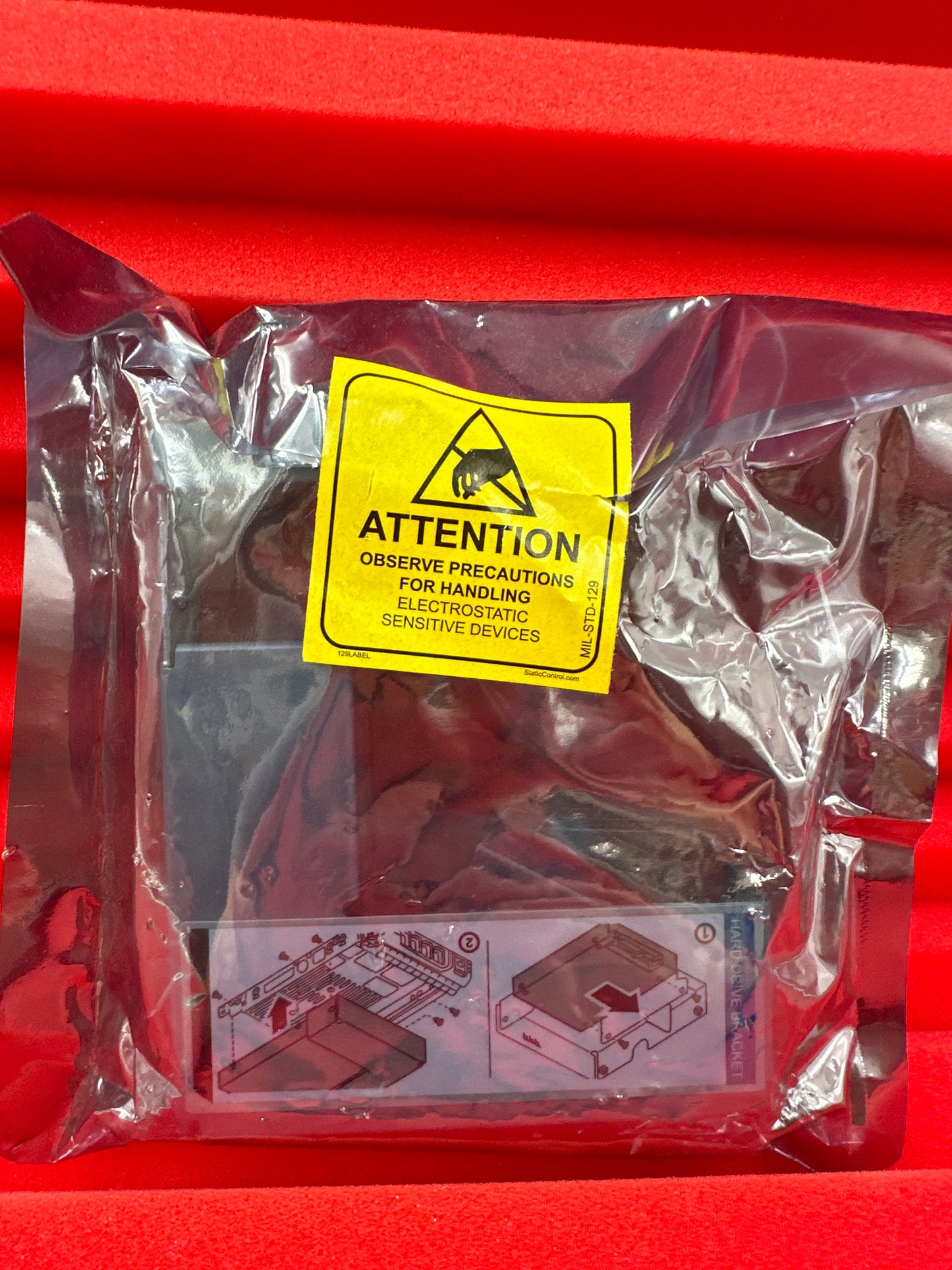 Edge-Memory-SFF-to-LFF-Adapter