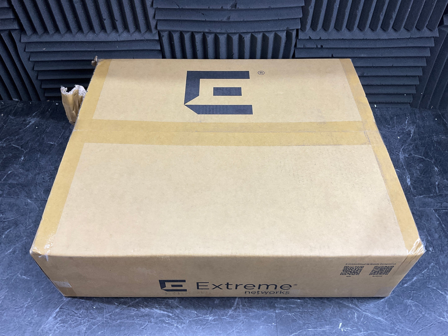 Extreme-Networks-ExtremeSwitching-5420F-48-port-10-100-1000-PoE---4-port-10-Gigabit-SFP--Switch