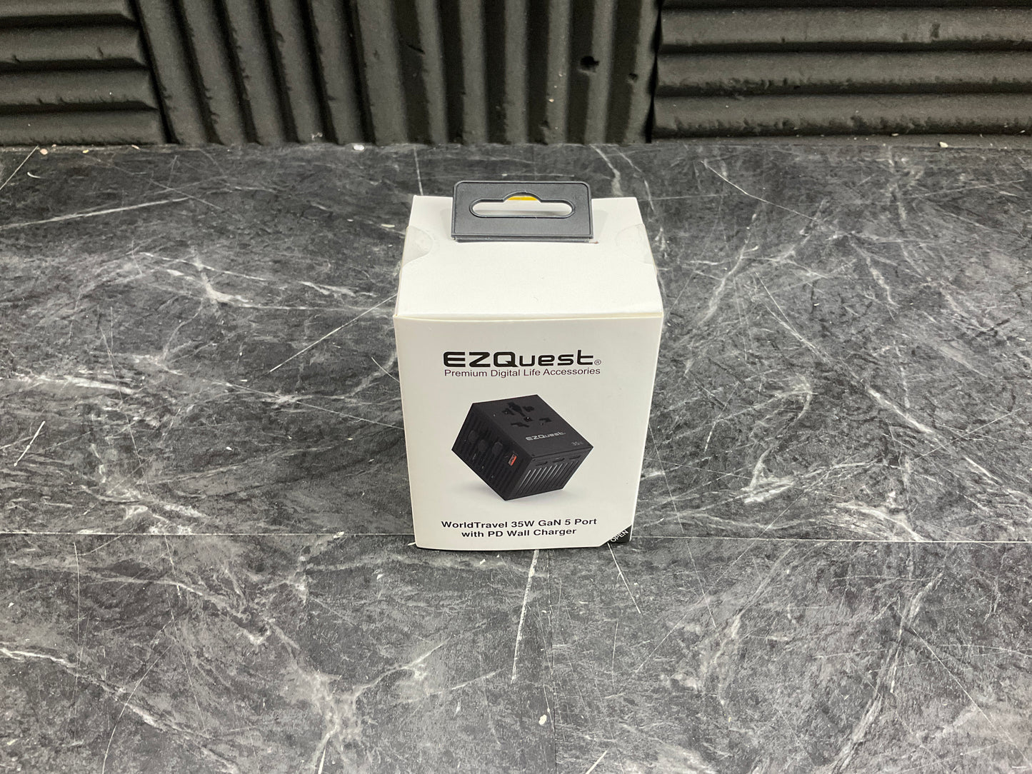 EZQuest-WorldTravel-GaN-5-Port-35W-Wall-Charger