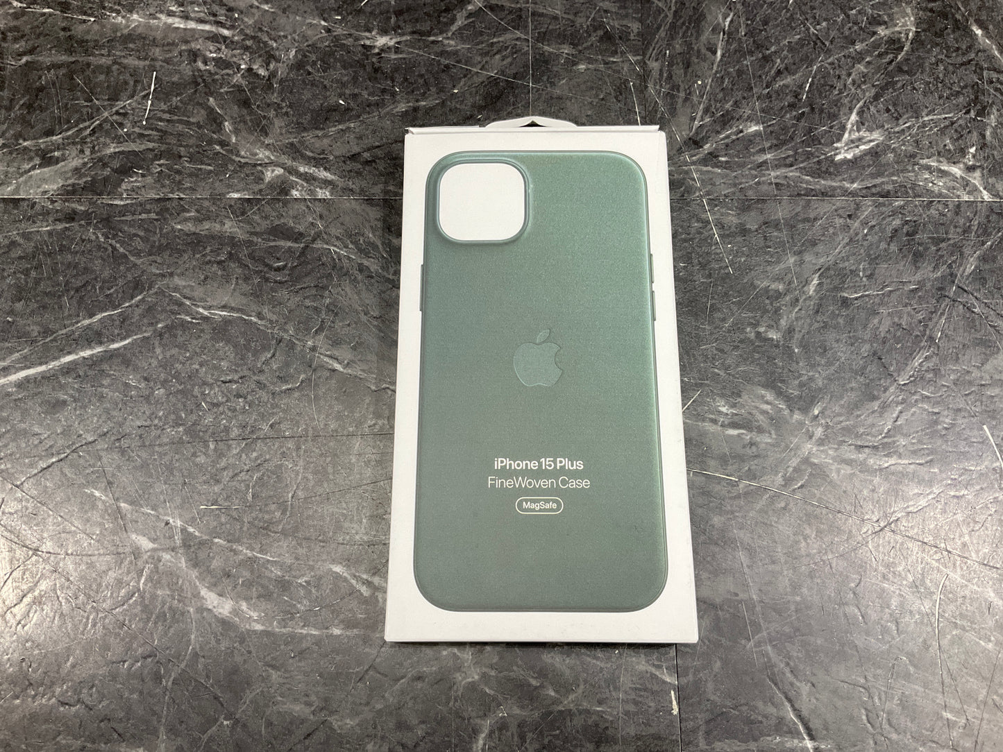 Apple-iPhone-FineWoven-MagSafe-Case--15-Plus---evergreen-