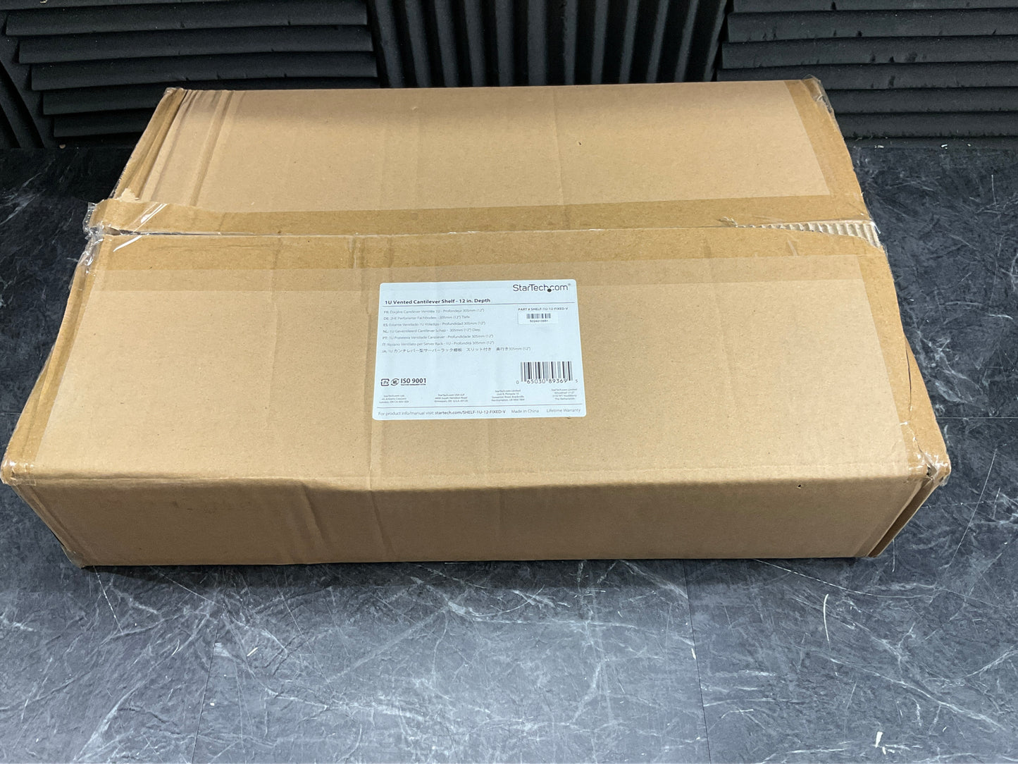 StarTech-Vented-Rack-Shelf