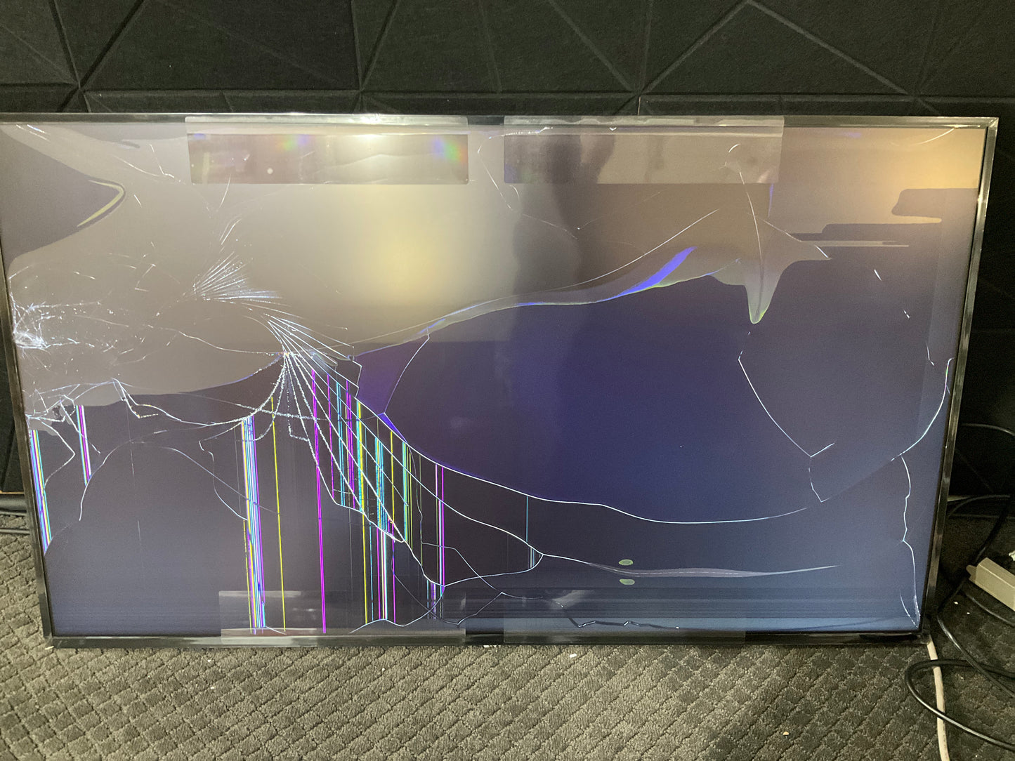 LG-49--Commercial-Signage-Display--4K-