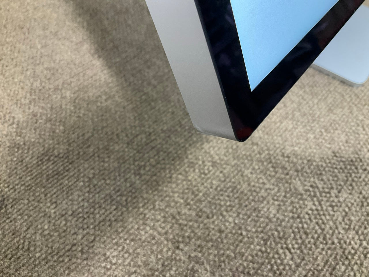 Apple-27--Studio-Display--5K-Standard-Tilt-Adjustable-Stand-