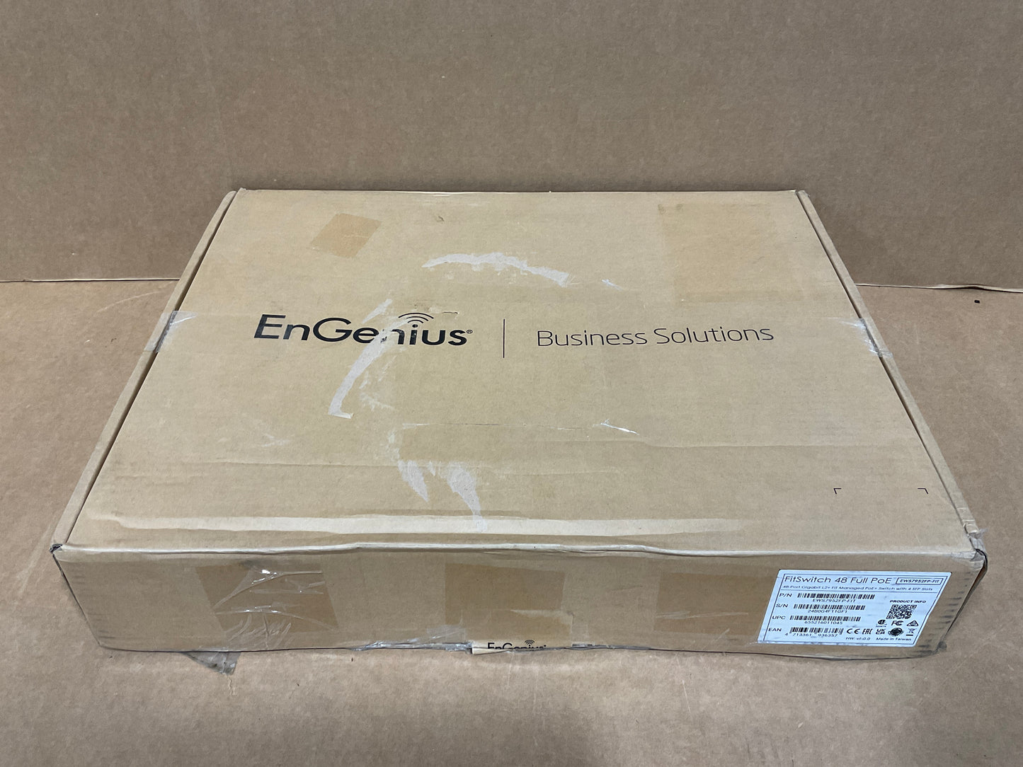 EnGenius-FitSwitch-48-port-Gigabit-PoE--Switch