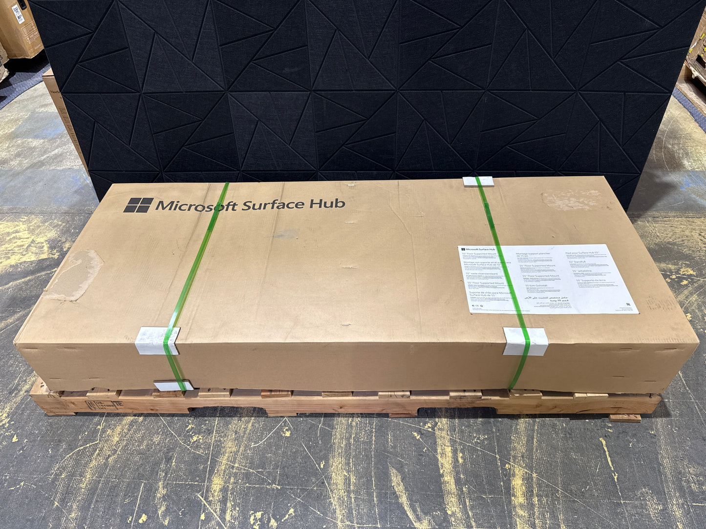 Microsoft-Surface-Hub-Floor-Support-Mount--55--