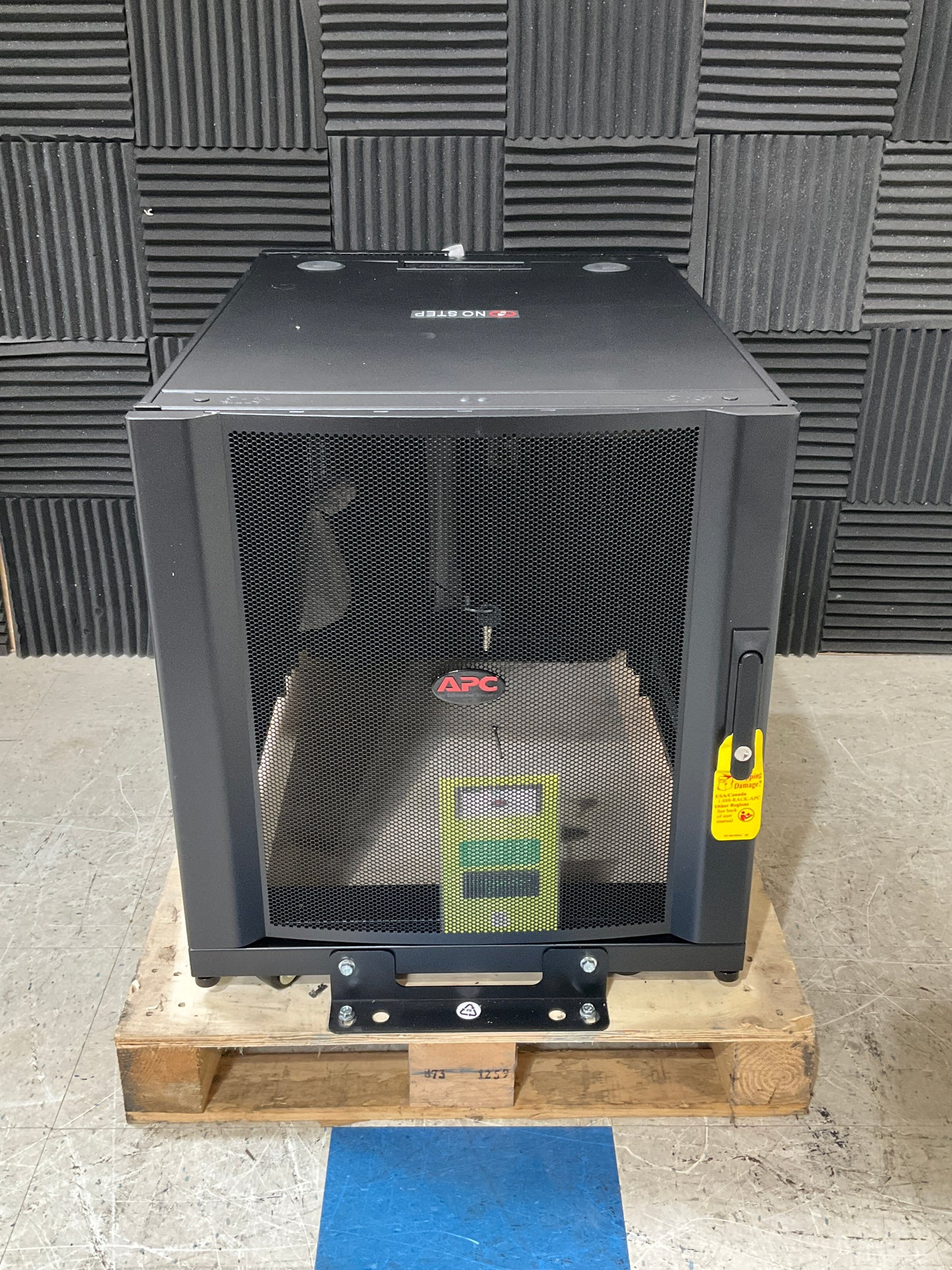 APC-NetShelter-SX-Rack-with-Side-Panels--12U-