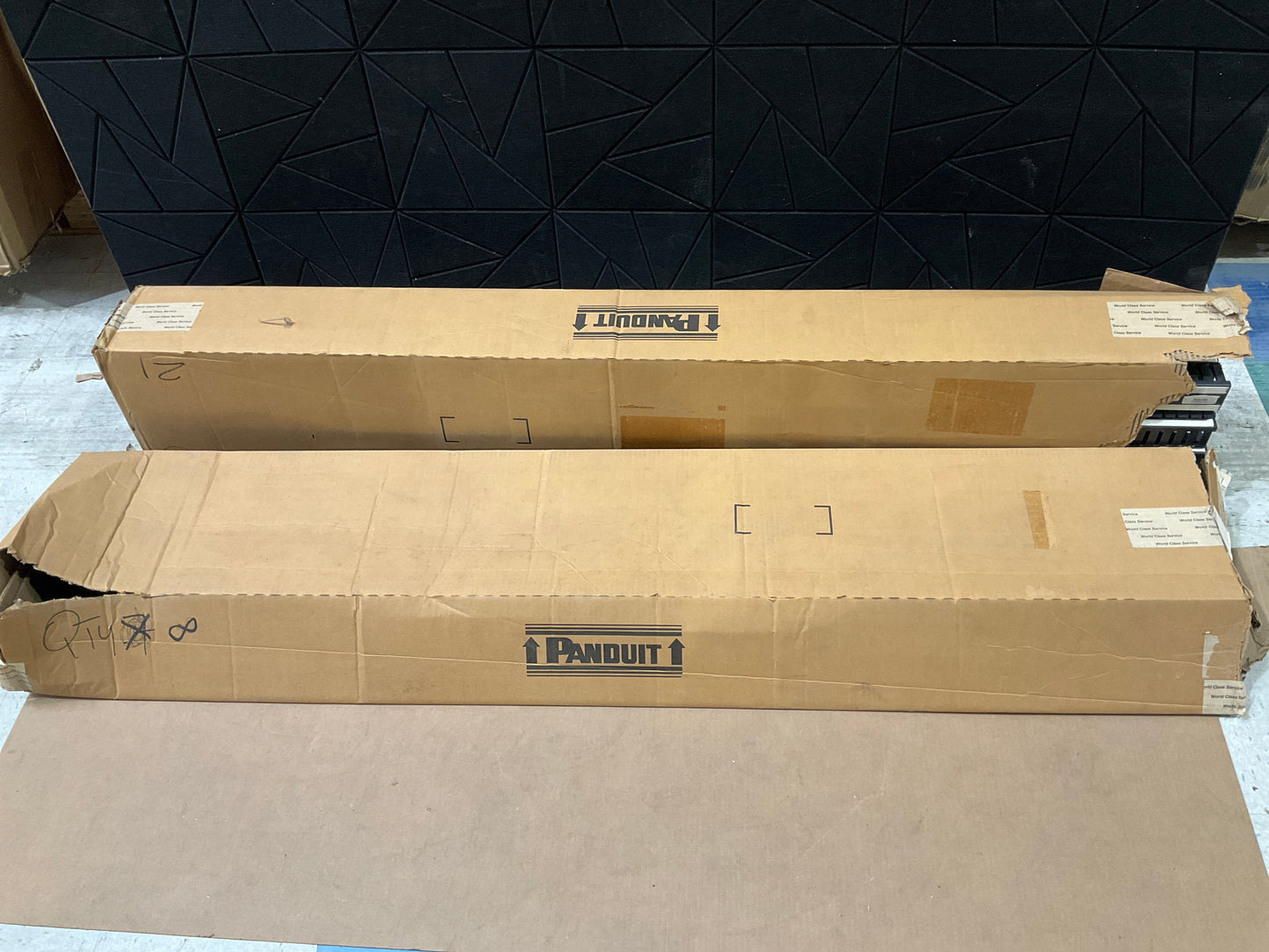 Panduit-Panduct-Type-G-Wide-Slot-Raceway--black-