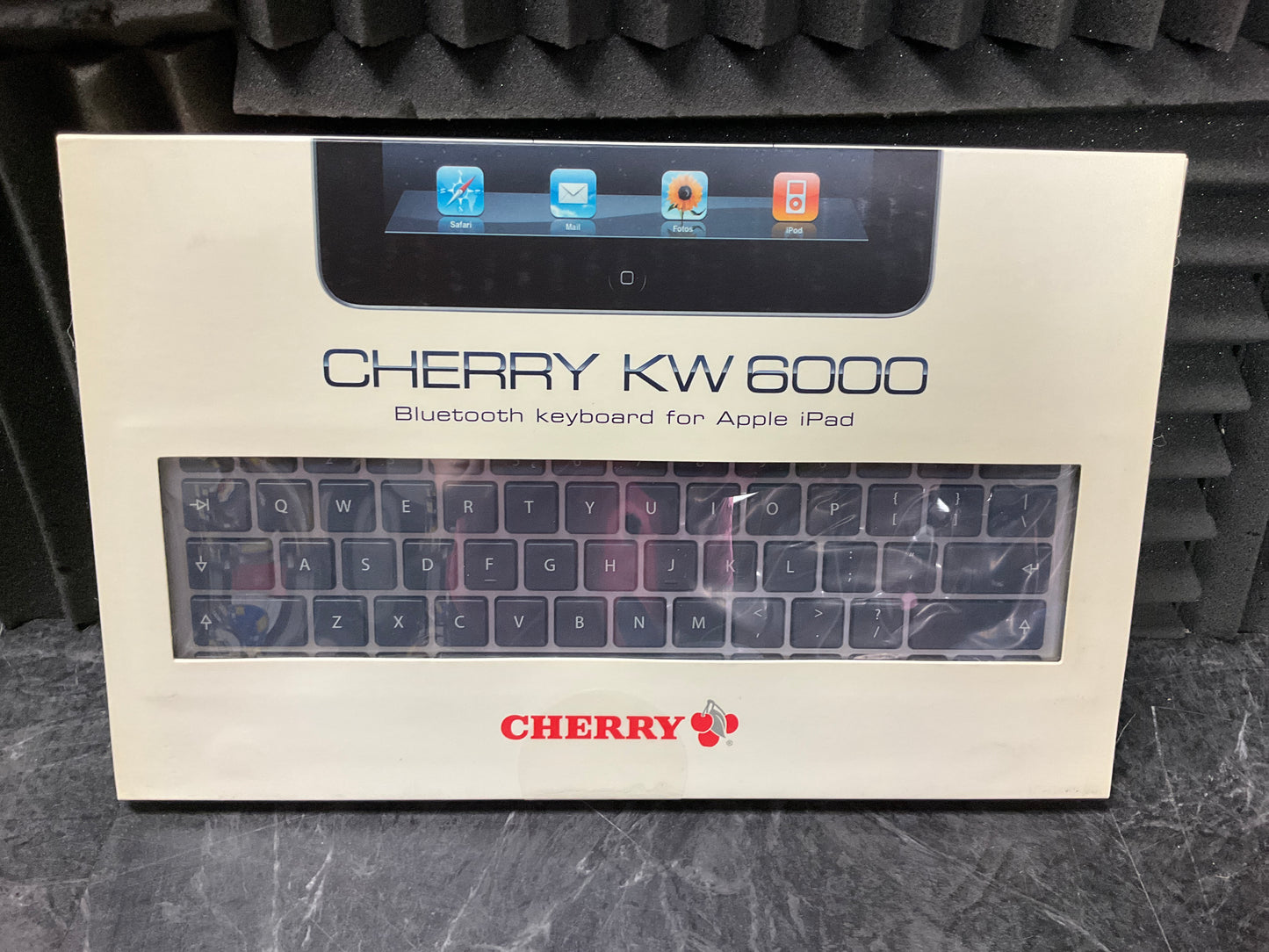 Cherry-Electrical-Bluetooth-Keyboard--Apple-iPad-