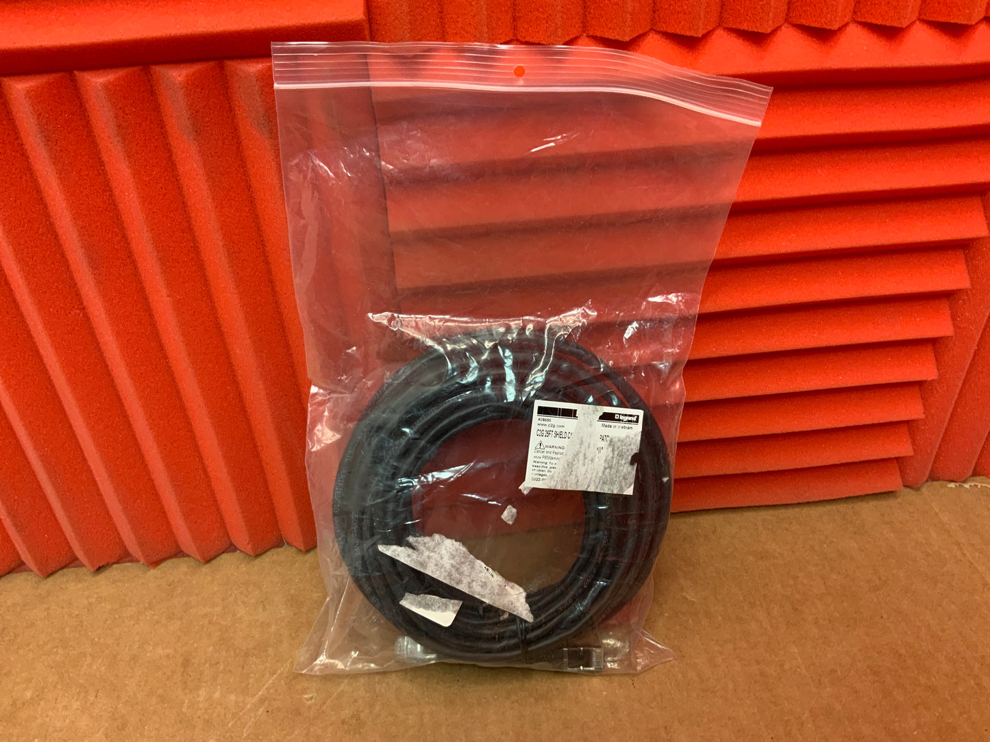 Cables-to-Go-RJ45-CAT-5e-Patch-Cable,-Snagless-Molded---25-feet--black-