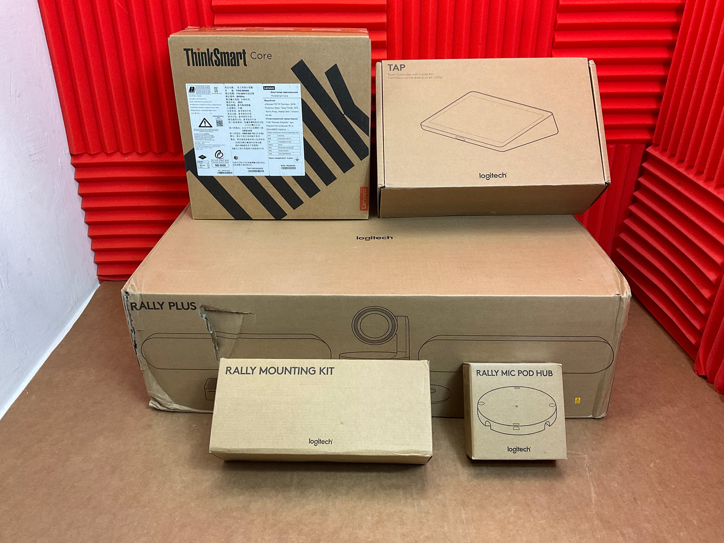 Logitech-Tap-Microsoft-Teams-Large-Bundle-Kit--Lenovo-ThinkSmart-Core-Edition-