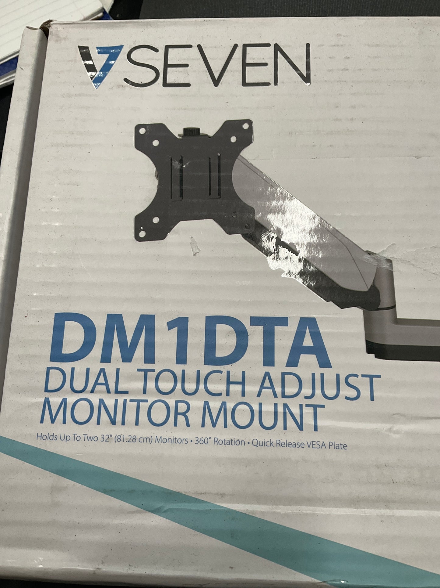 V7-Dual-Touch-Monitor-Desk-Mount