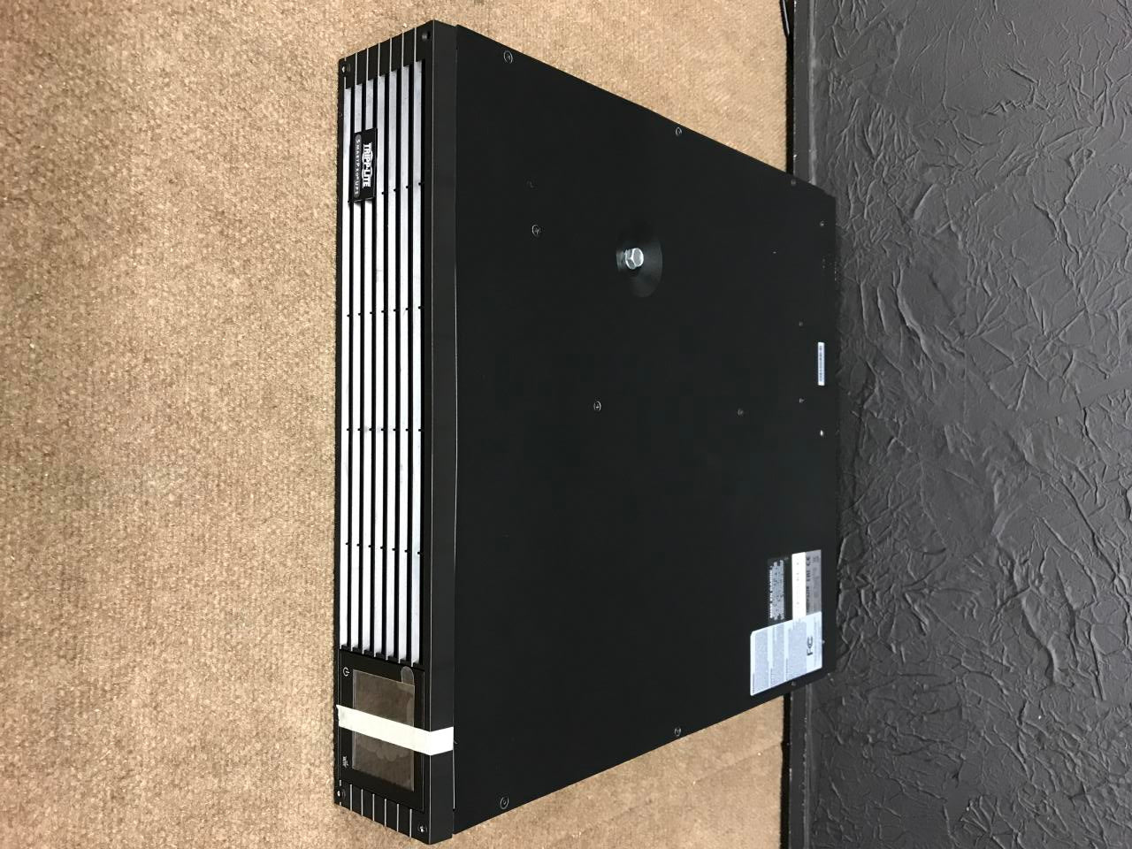 Tripp-Lite-SmartPro-3000VA--international-