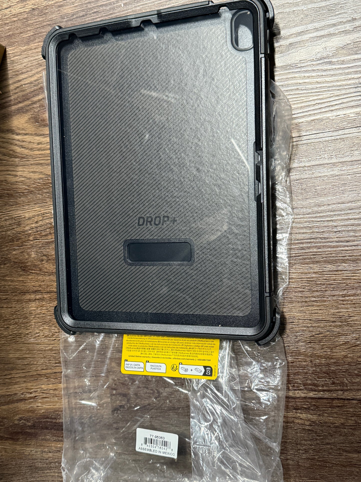 Otterbox-Defender-Series-Protective-Case--Apple-iPad-Air-11--M2---black-