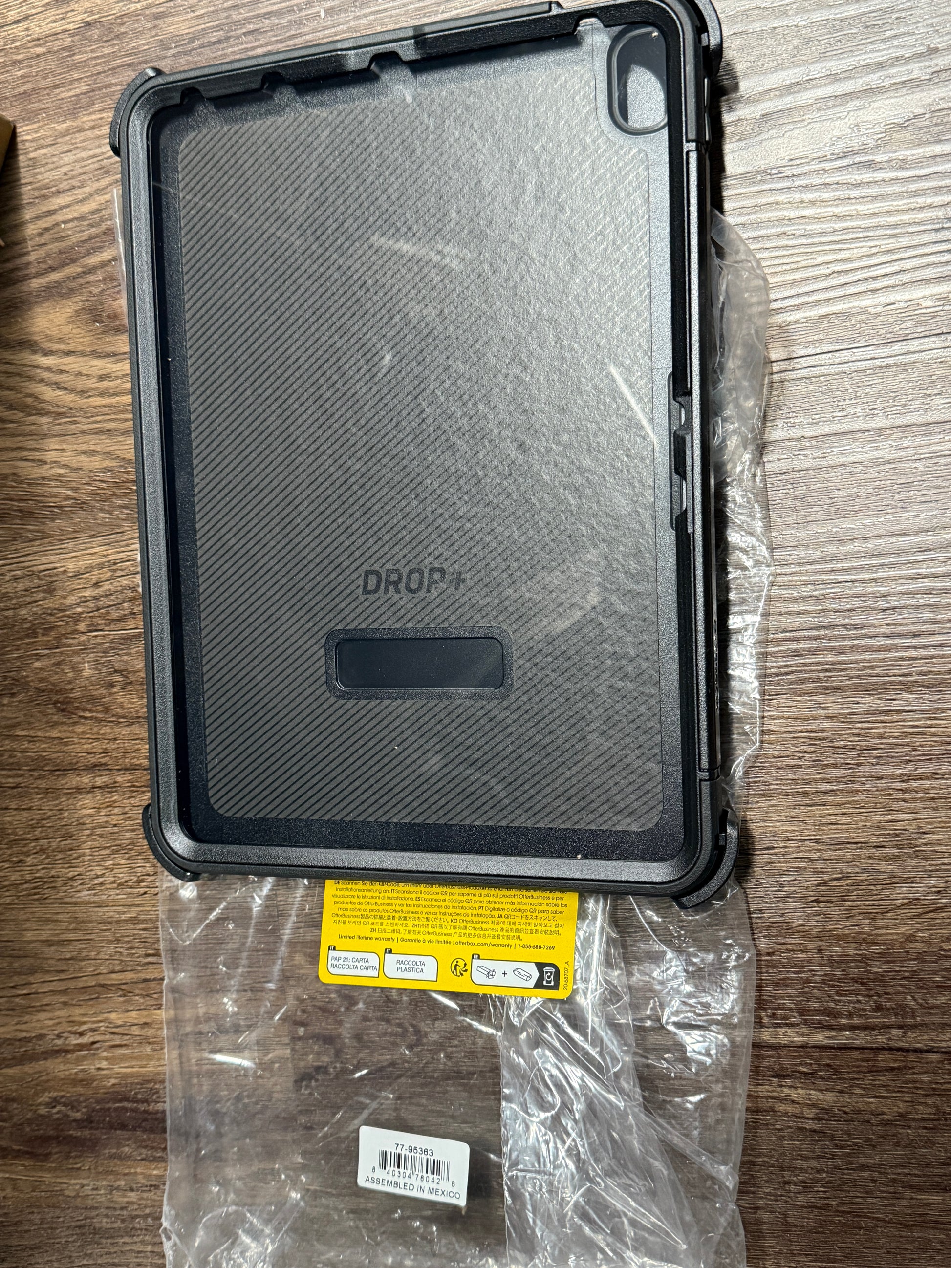 Otterbox-Defender-Series-Protective-Case--Apple-iPad-Air-11--M2---black-