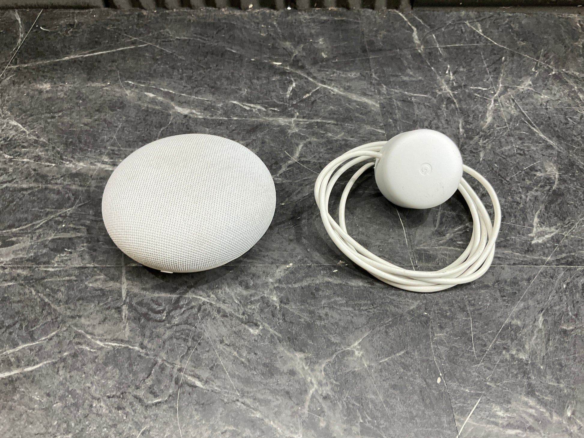 Google-Home-Mini-Speaker