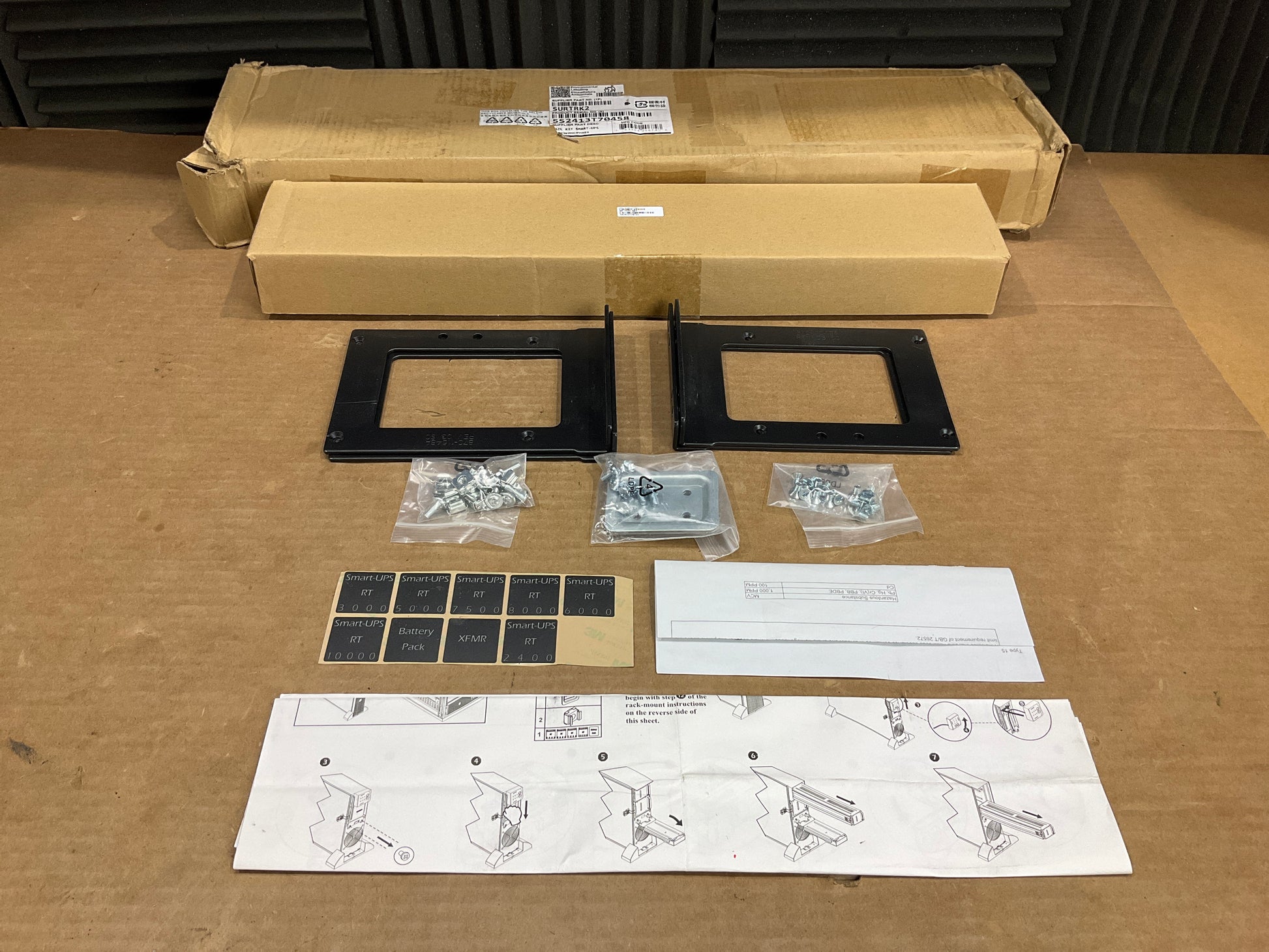 APC-SmartUPS-Rack-Mount-Kit