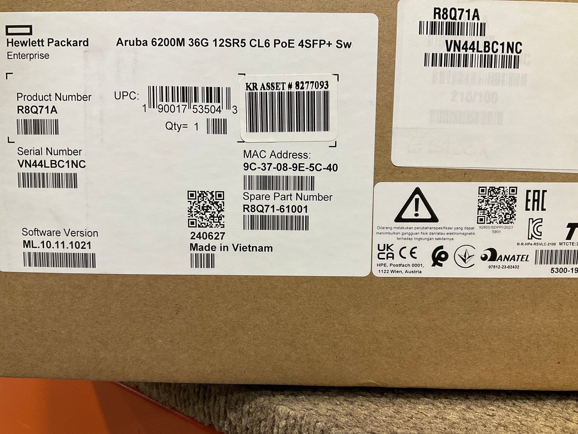HPE-Aruba-6300M-36-port-Gigabit-PoE---12-port-1-2-5-5Gb-PoE--Switch
