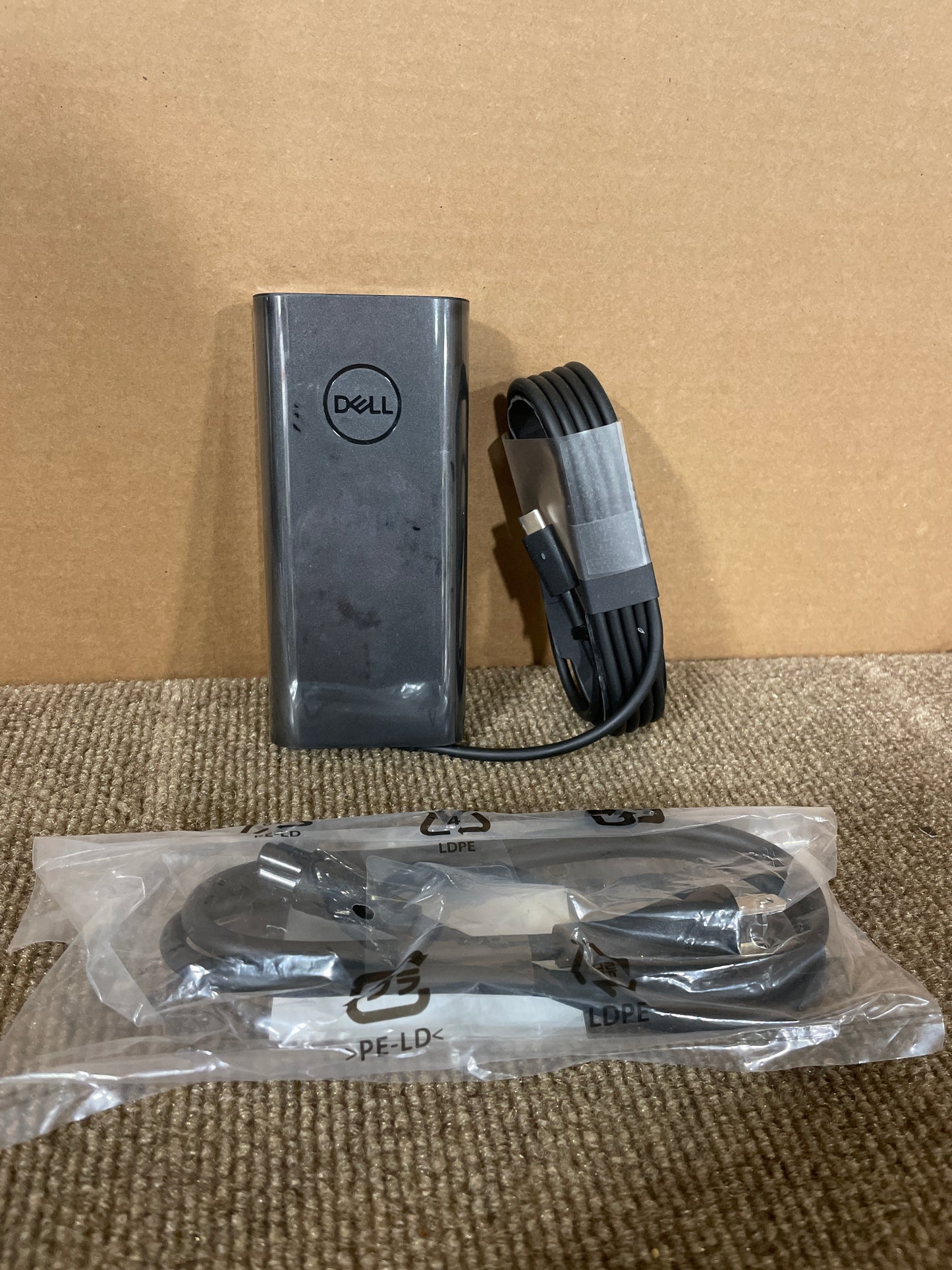 Dell-USB-C-AC-Adapter--130-watt-