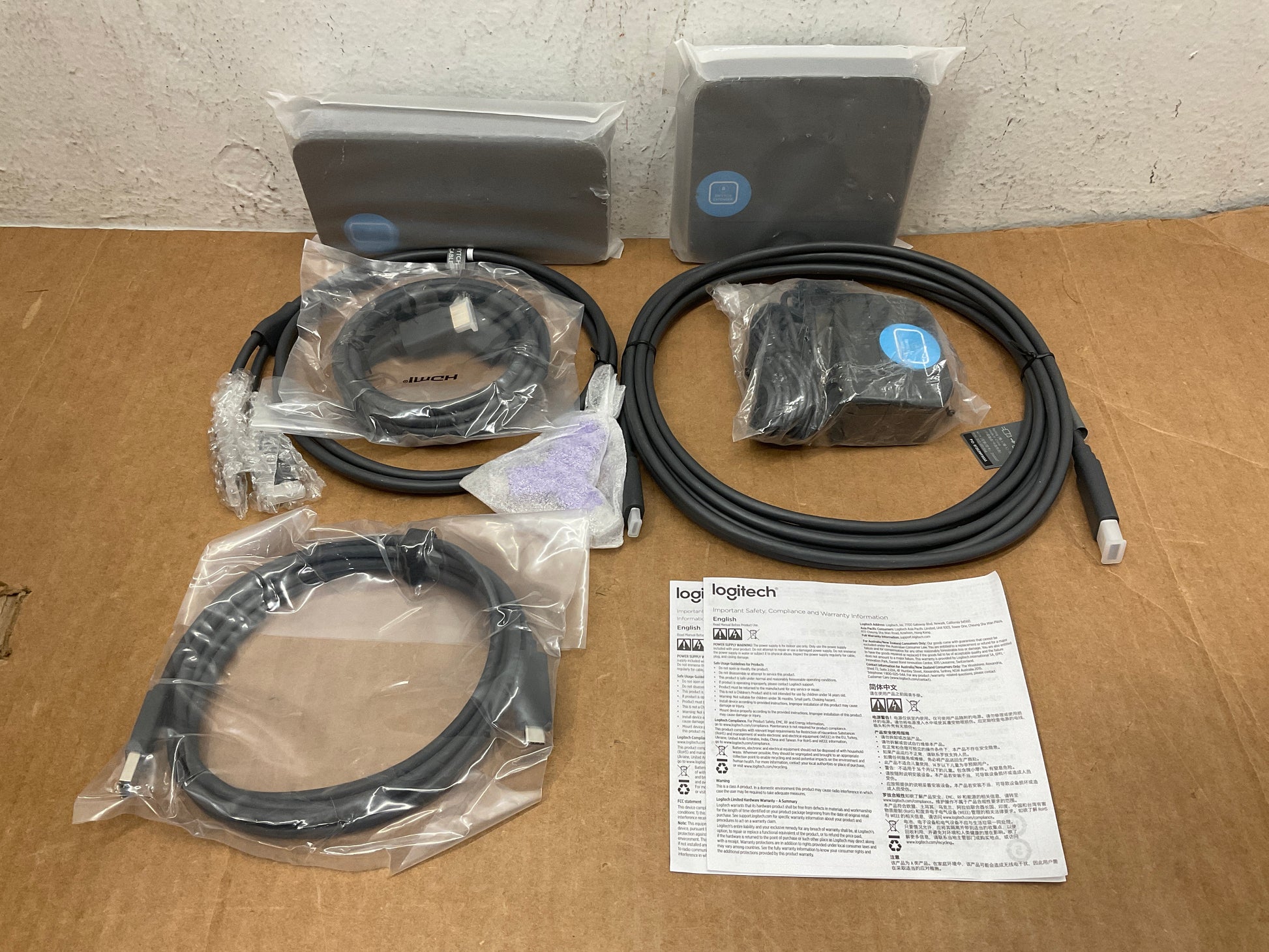 Logitech-Swytch-Laptop-Link