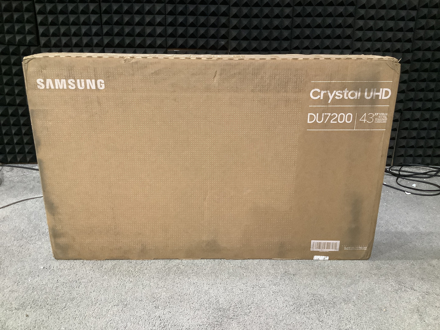 Samsung-DU7200-43--LED-LCD-Smart-TV--4K---2024-
