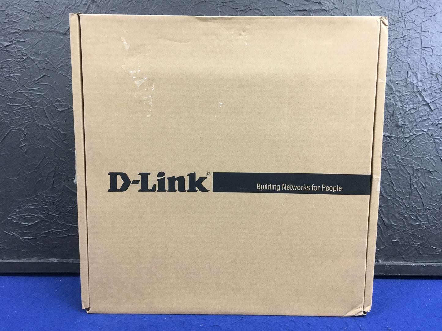 D-Link-EasySmart-12-port-Gigabit-PoE-Switch