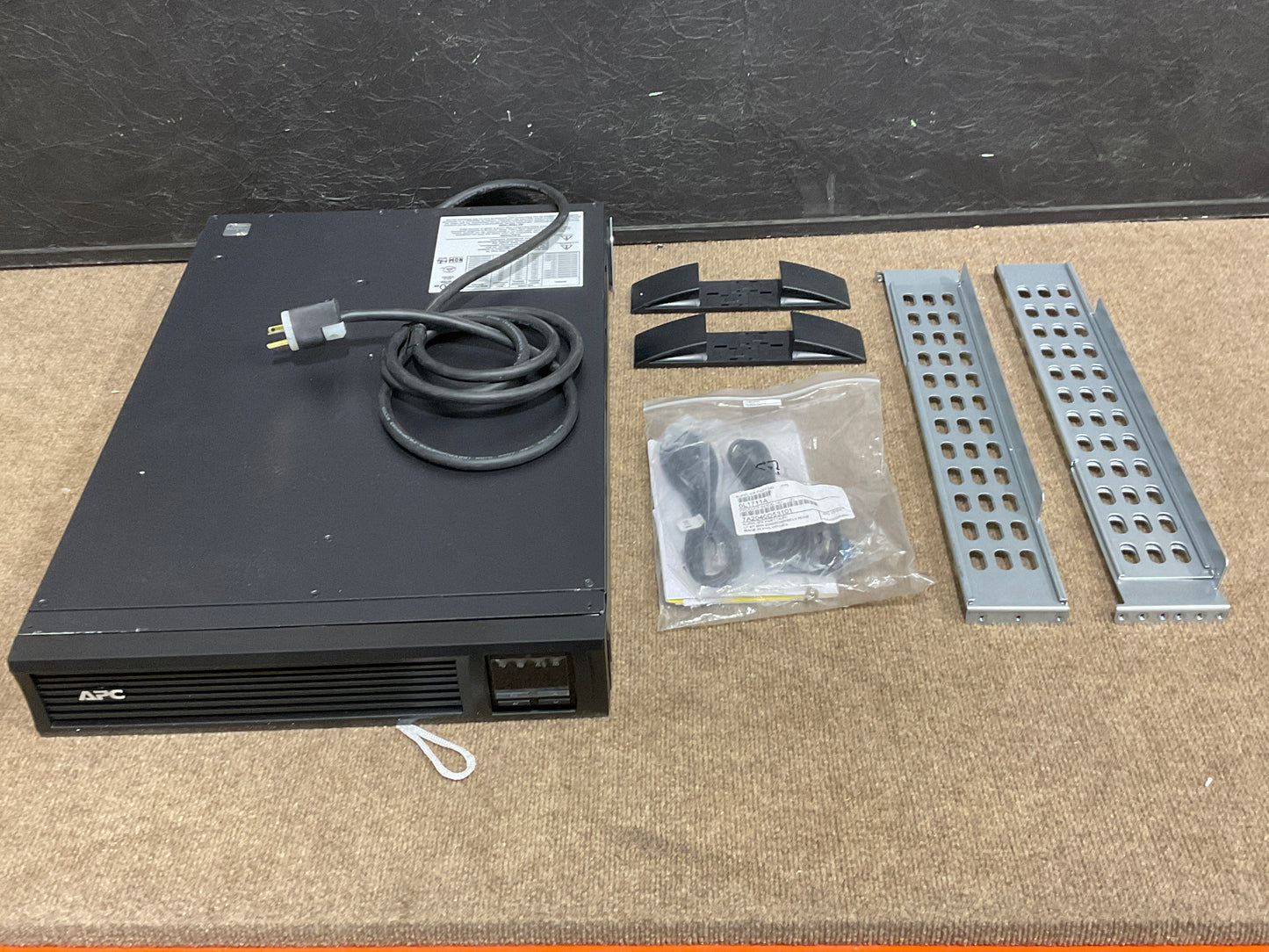 APC-SmartUPS-X-2000VA-RM-LCD