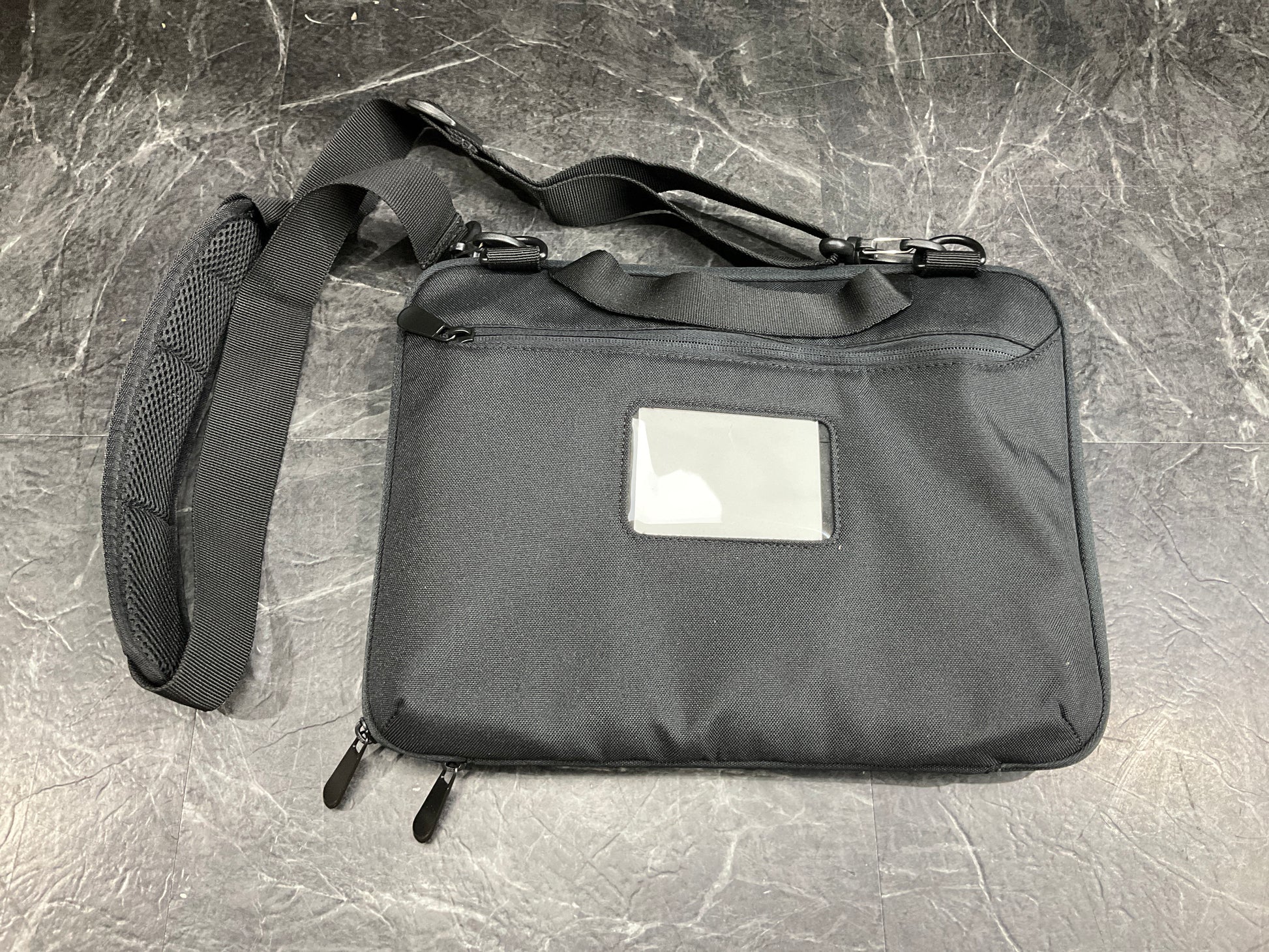 Griffin-Survivor-Apex-Always-On-Carrying-Case--11-6-inches-
