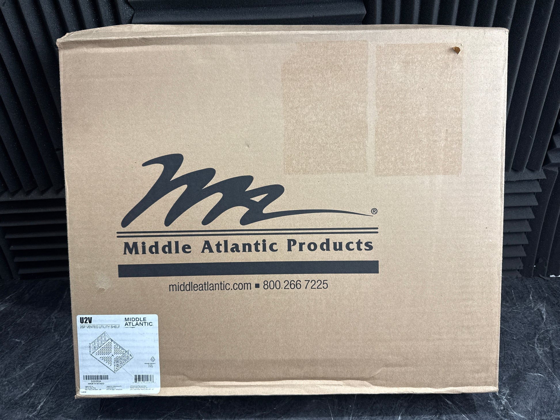 Middle-Atlantic-Utility-Rack-Shelf--2Ux14-75--