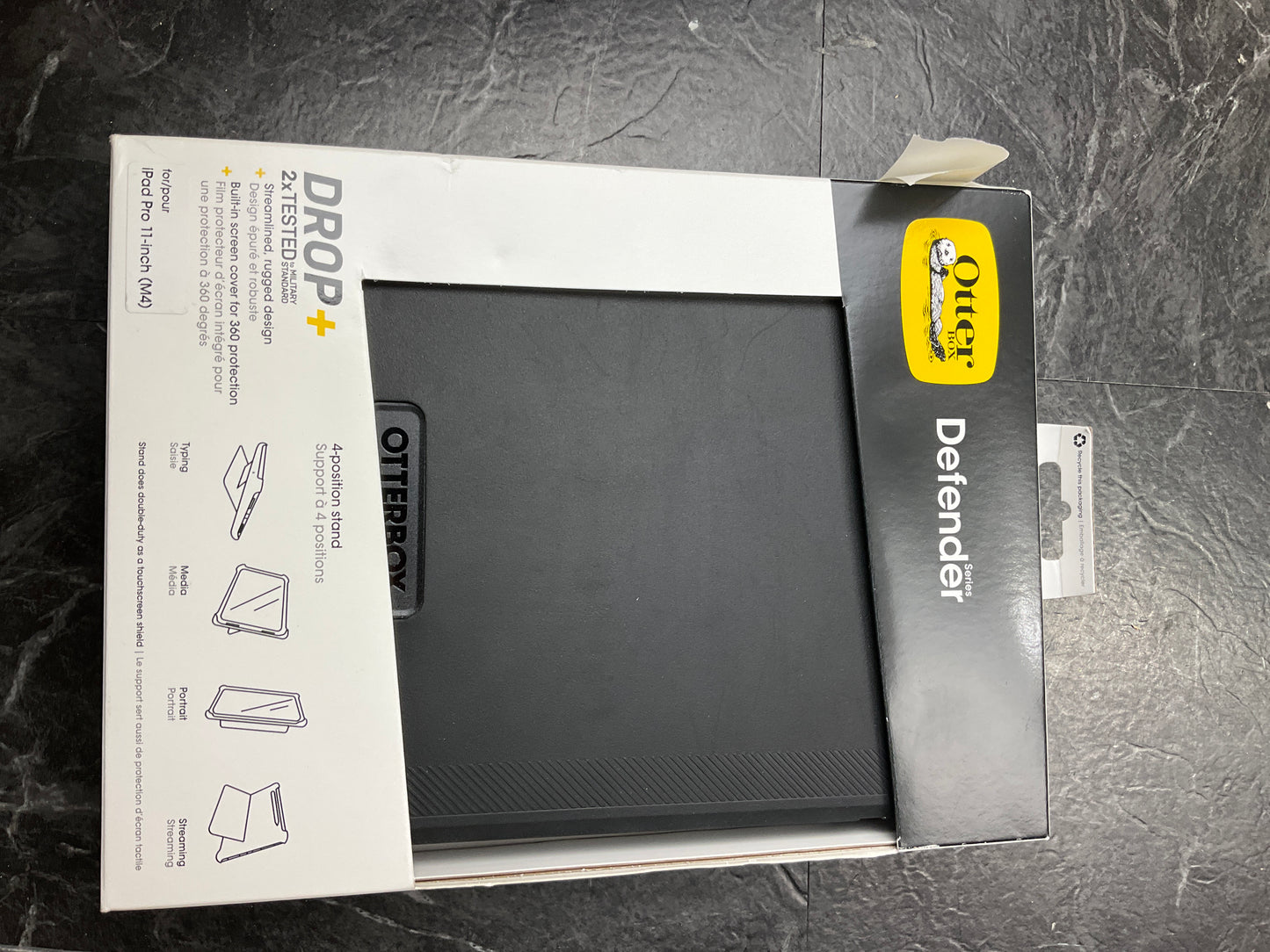Otterbox-Defender-Pro-Series-Protective-Case--Apple-iPad-Pro-11-M4---black-